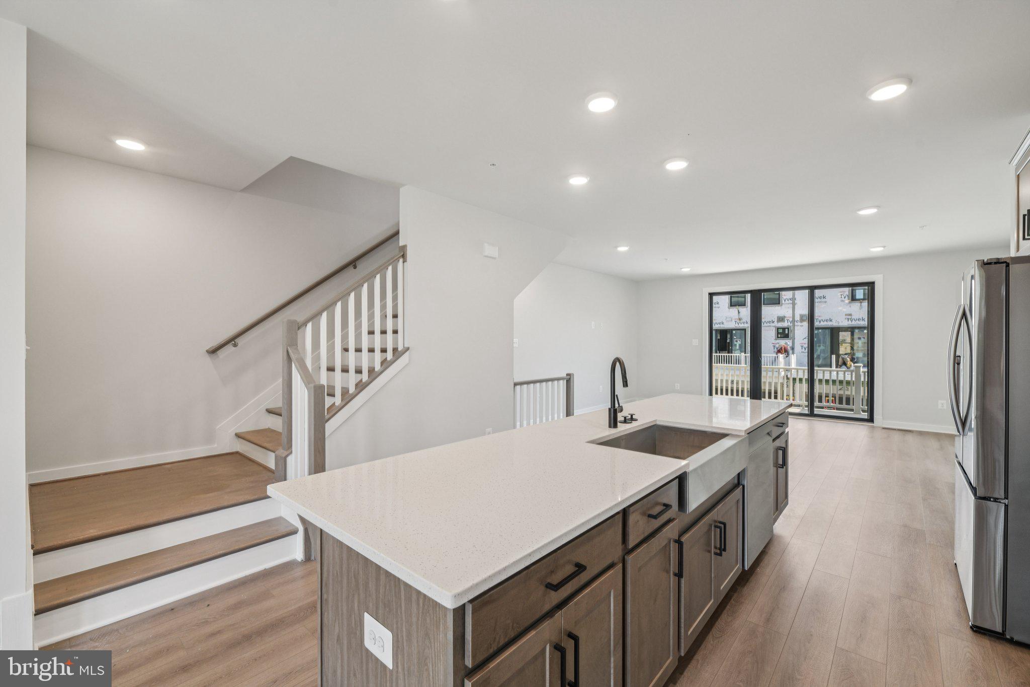 Real estate listing preview #4