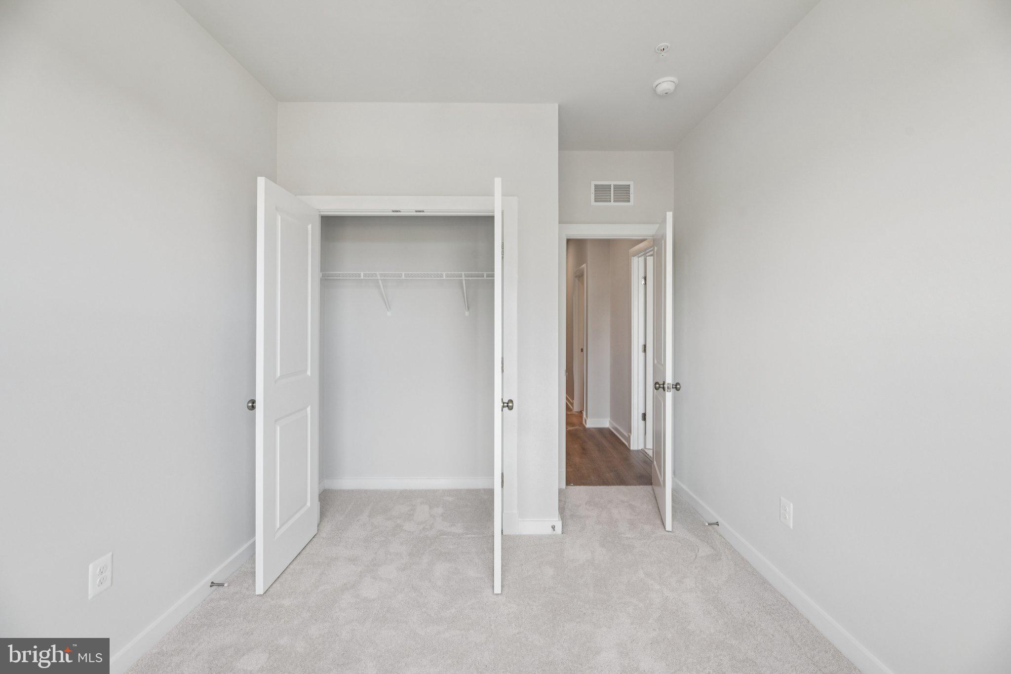 Real estate listing preview #18