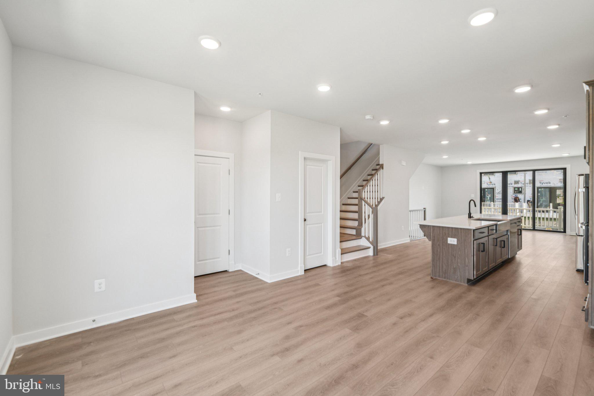 Real estate listing preview #7