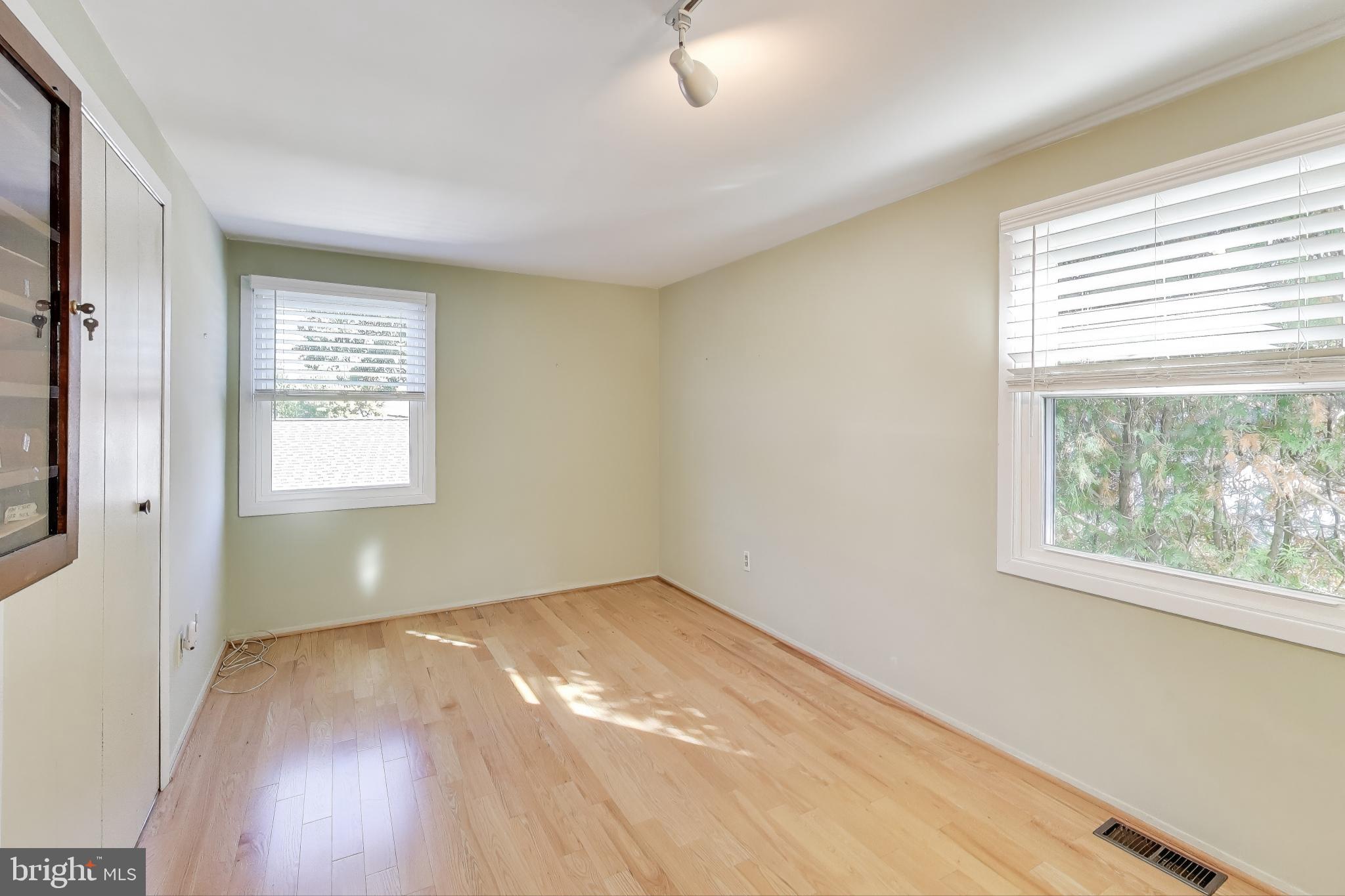 Real estate listing preview #20