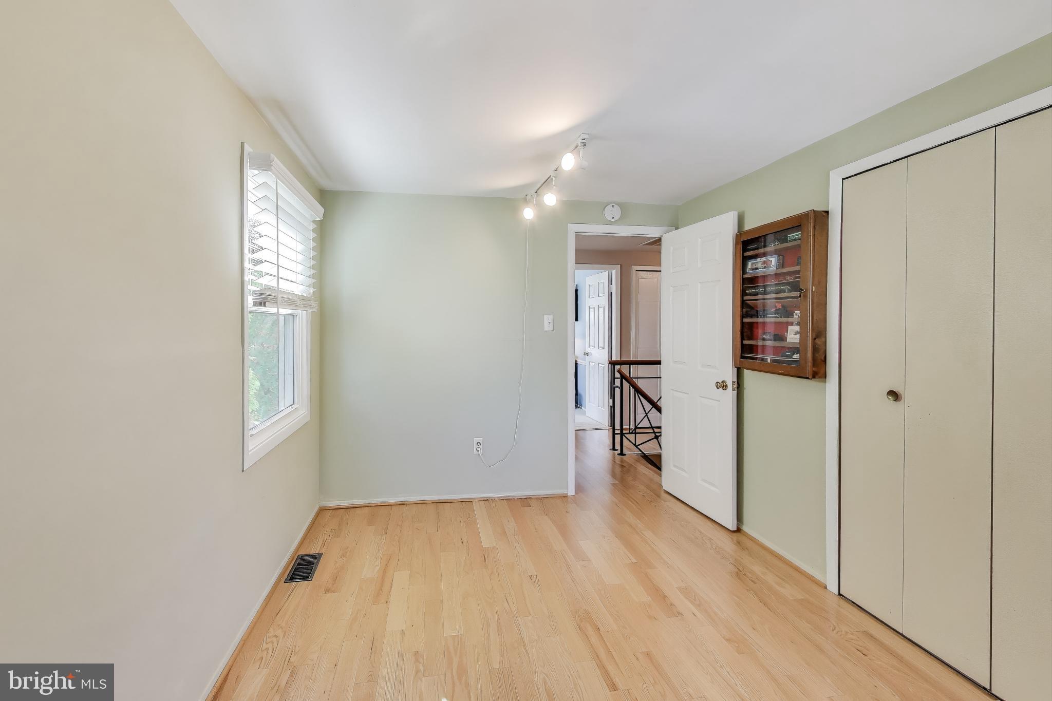 Real estate listing preview #21