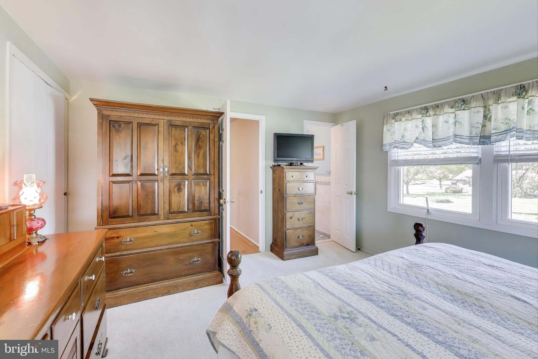 Real estate listing preview #14