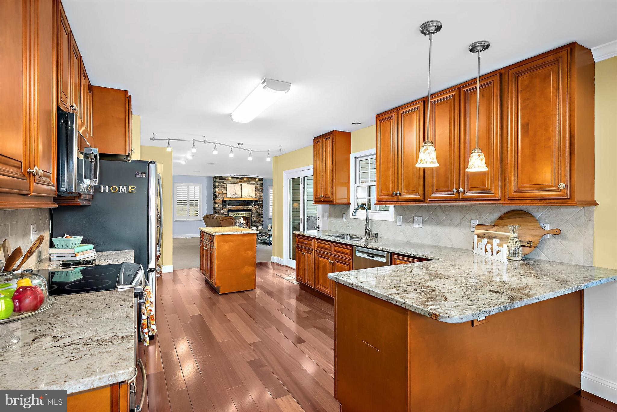 Real estate listing preview #10