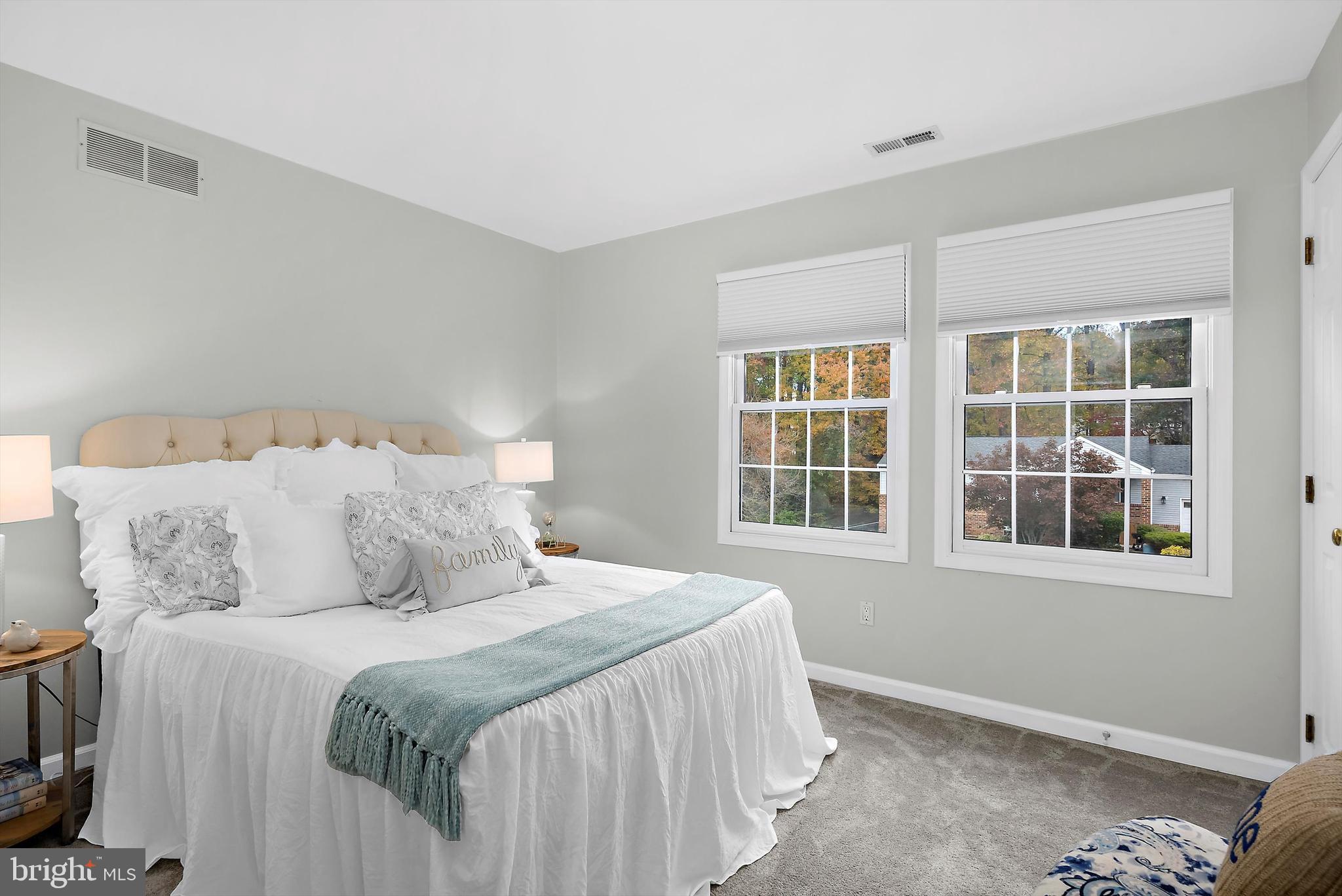 Real estate listing preview #32