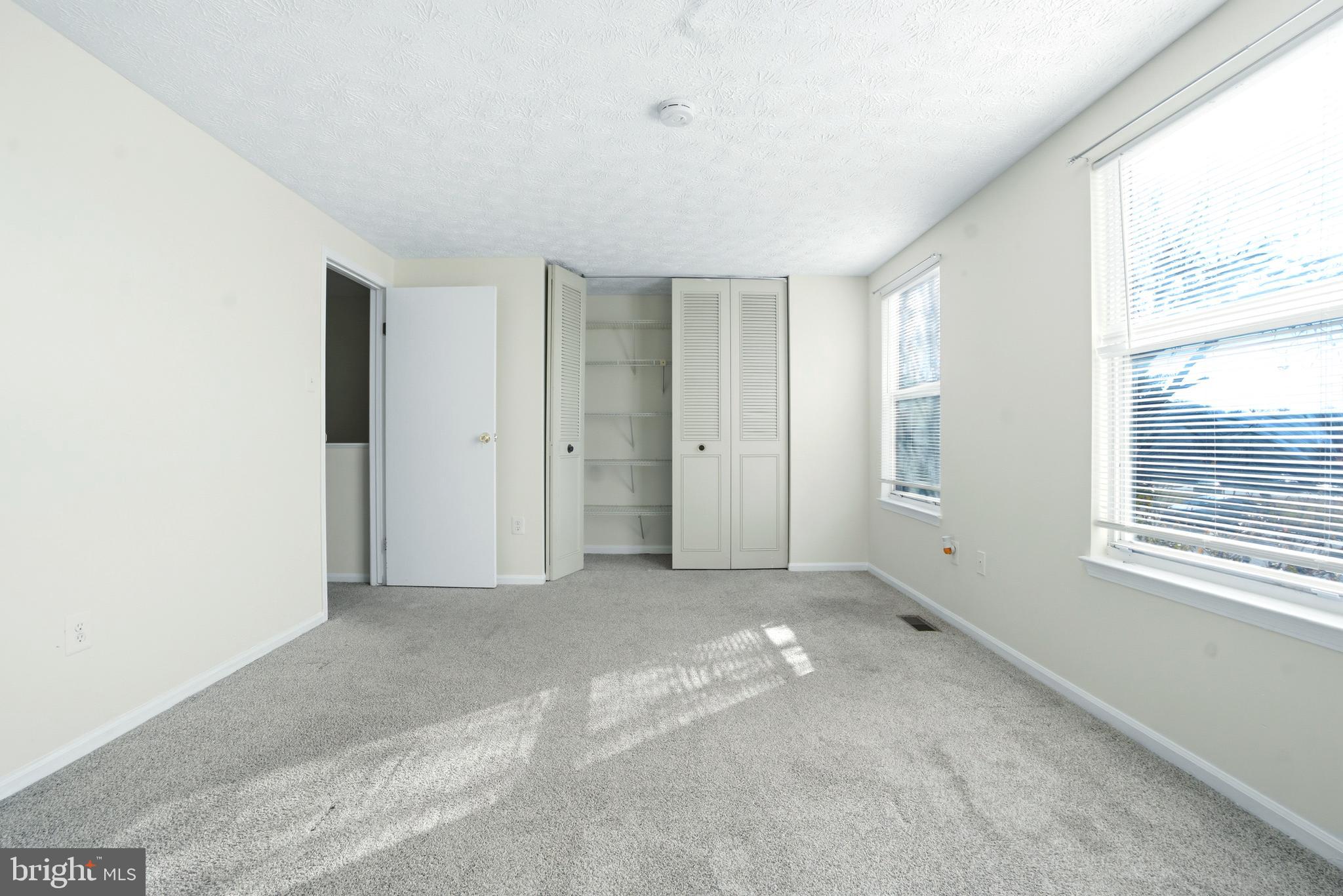 Real estate listing preview #24