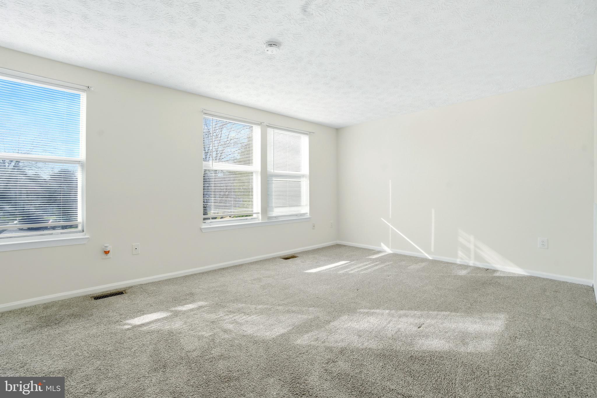 Real estate listing preview #22