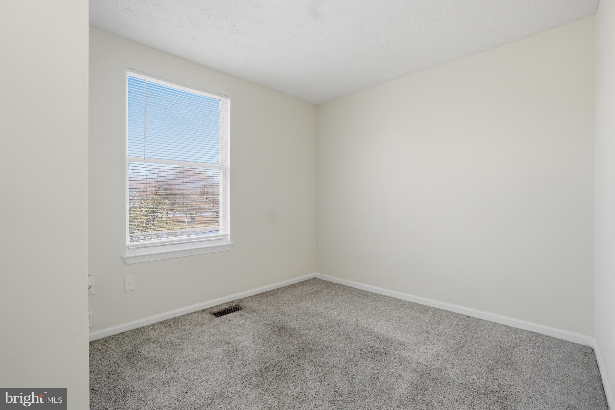 Real estate listing preview #27