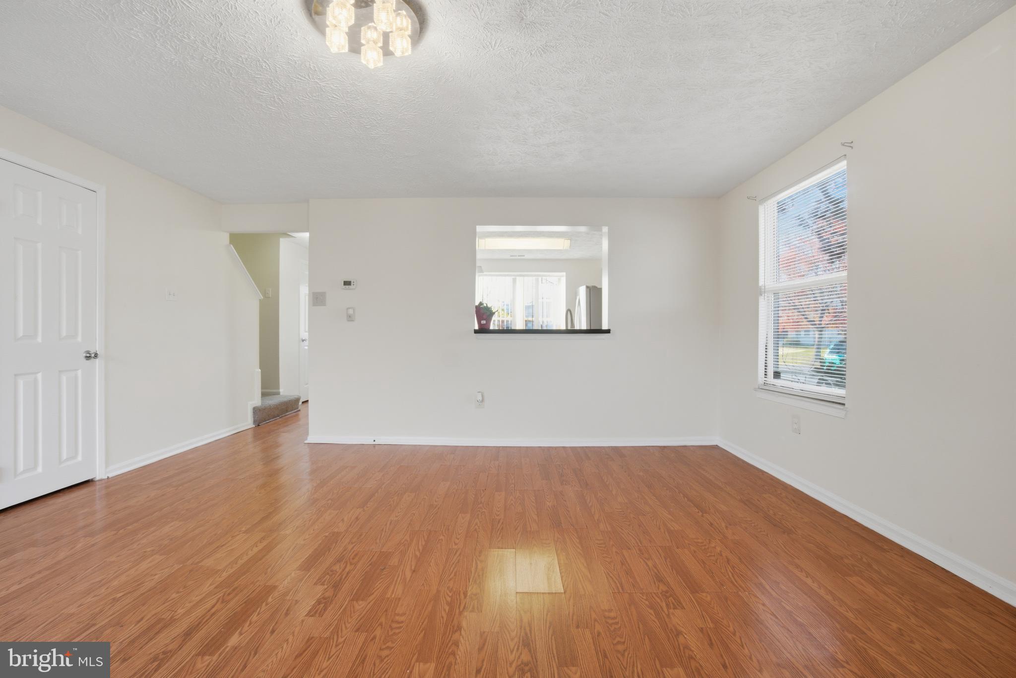 Real estate listing preview #16