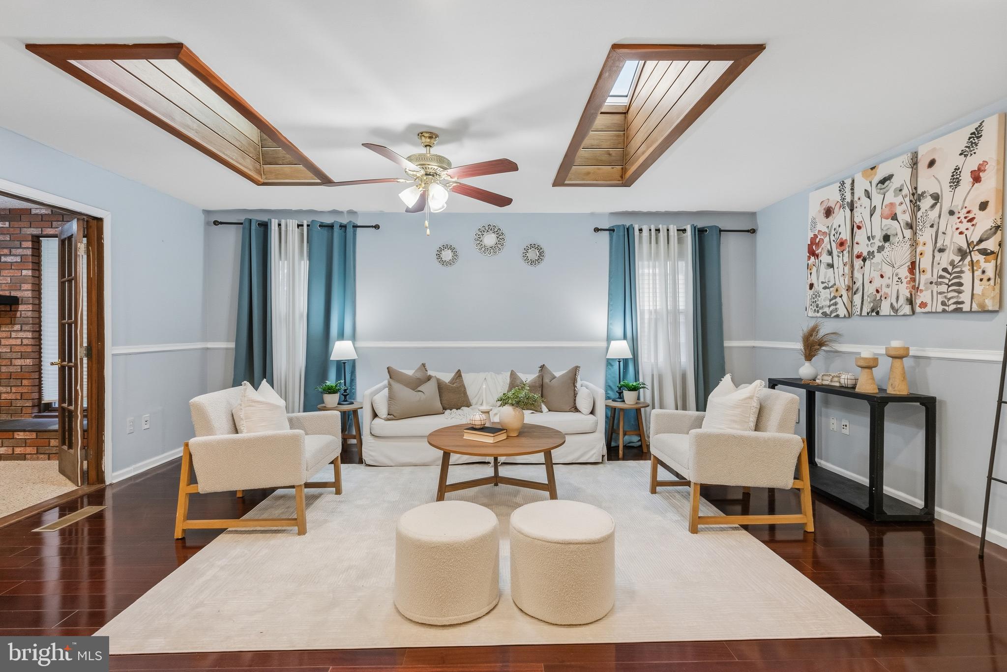 Real estate listing preview #6