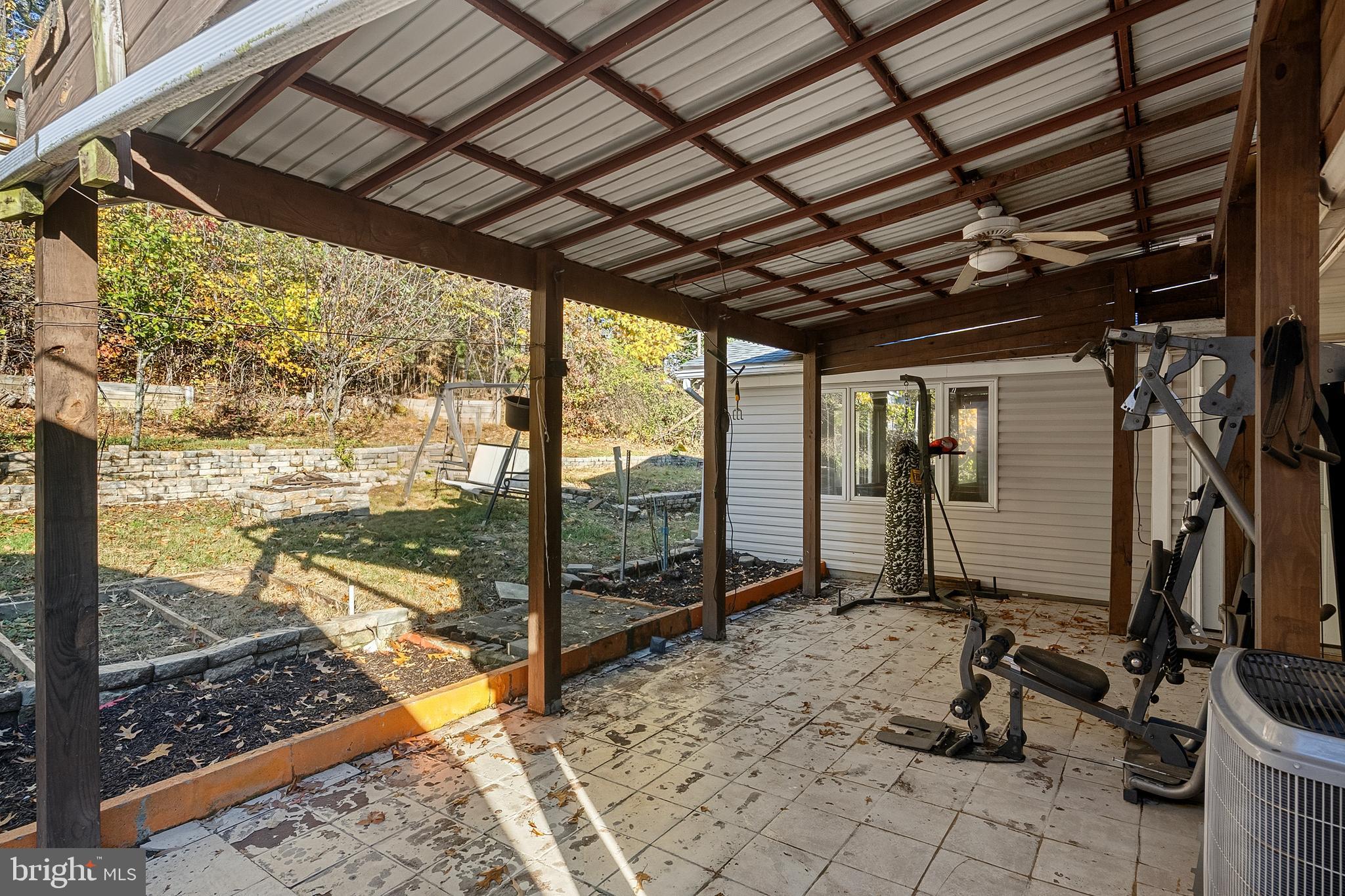 Real estate listing preview #24