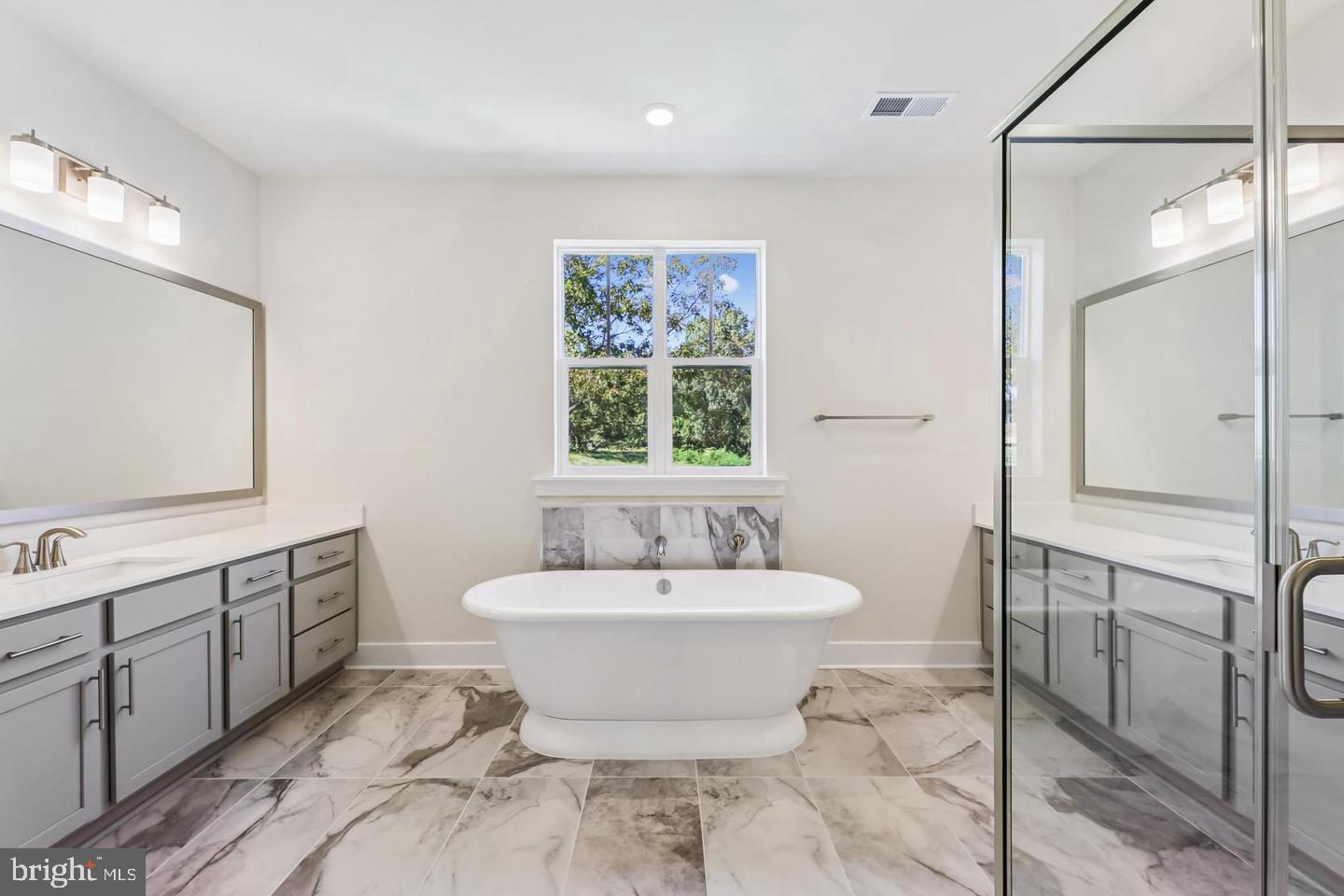 Real estate listing preview #16