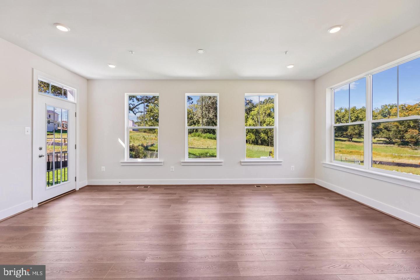 Real estate listing preview #19