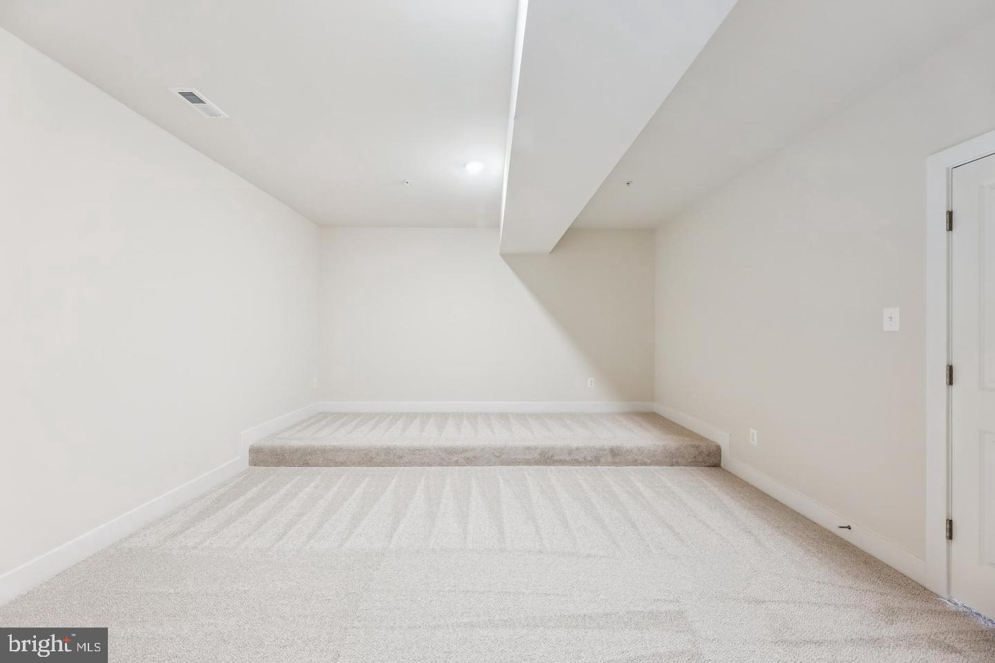 Real estate listing preview #20