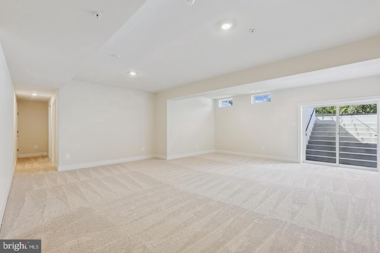 Real estate listing preview #23