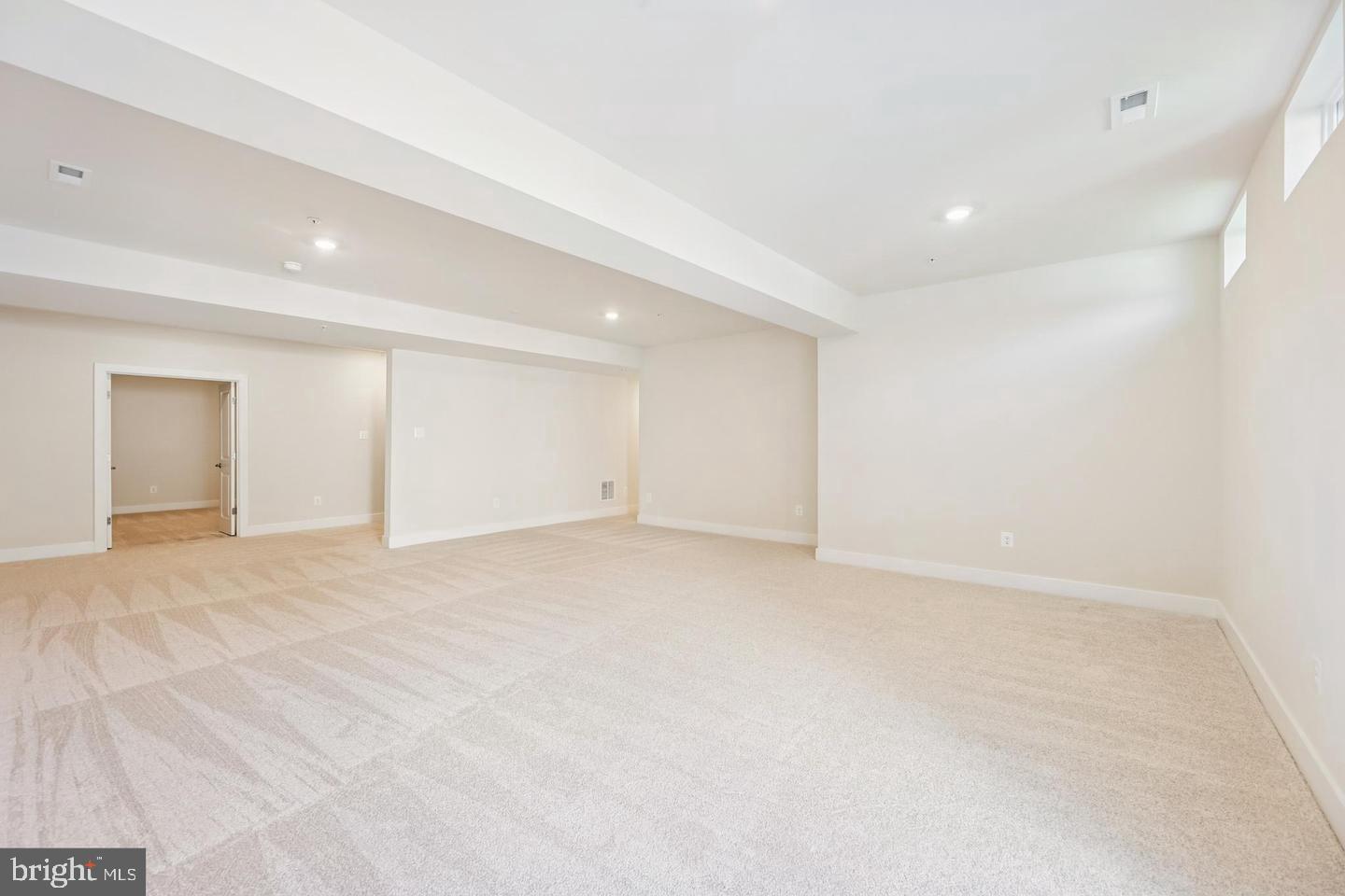 Real estate listing preview #25