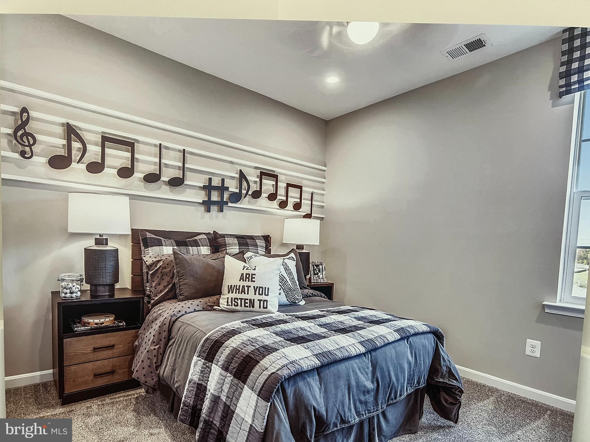 Real estate listing preview #11