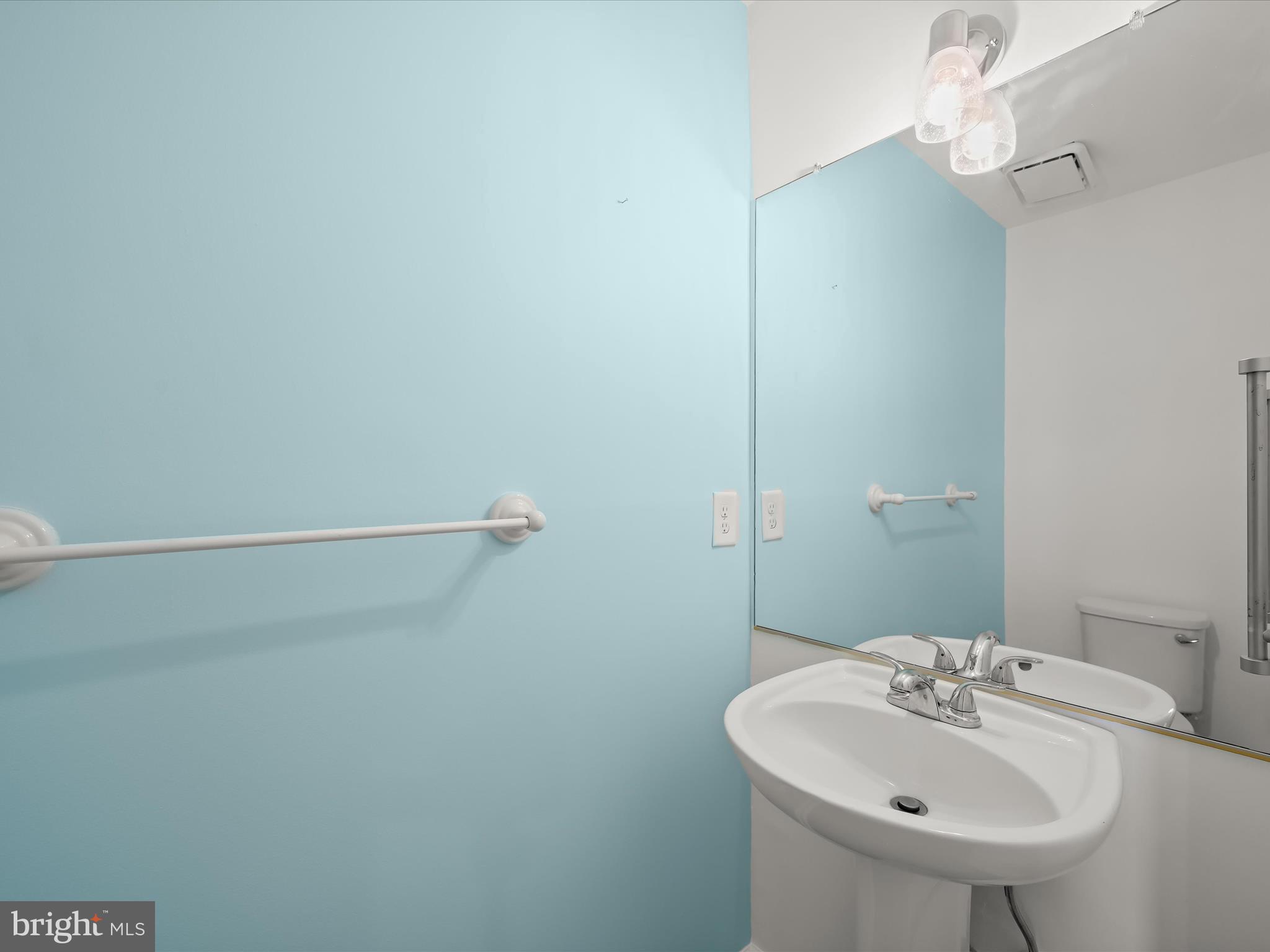 Real estate listing preview #24