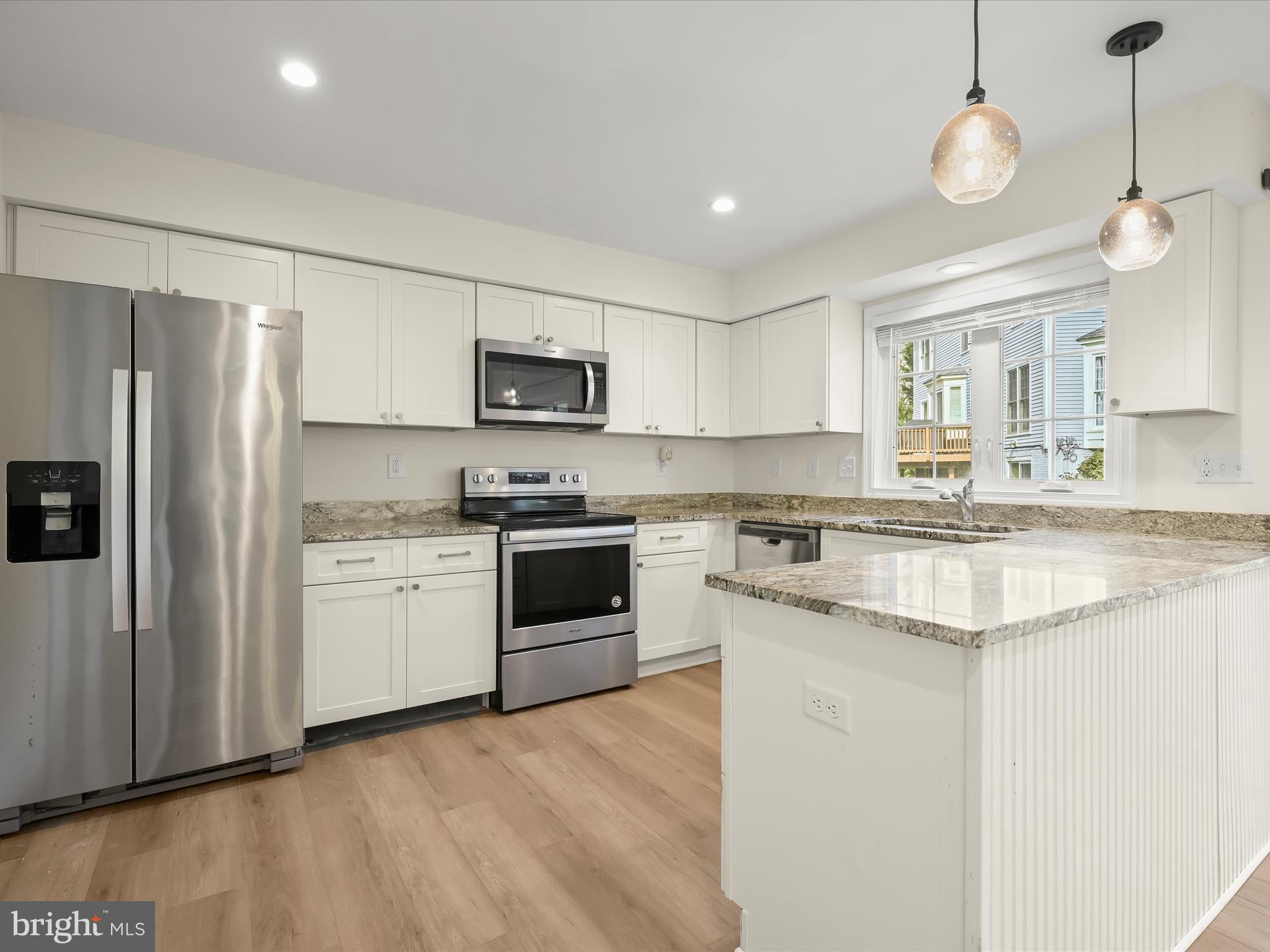 Real estate listing preview #15