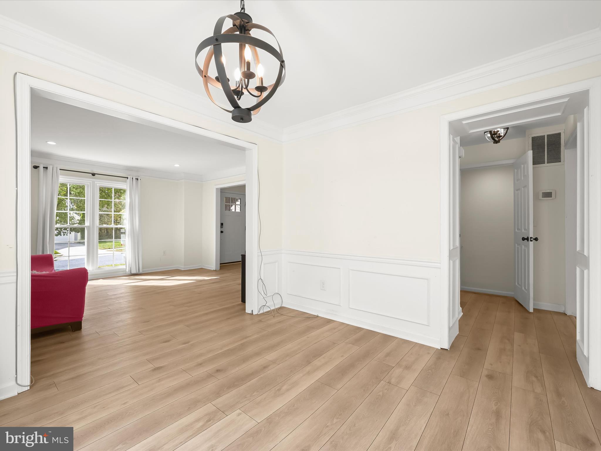 Real estate listing preview #13