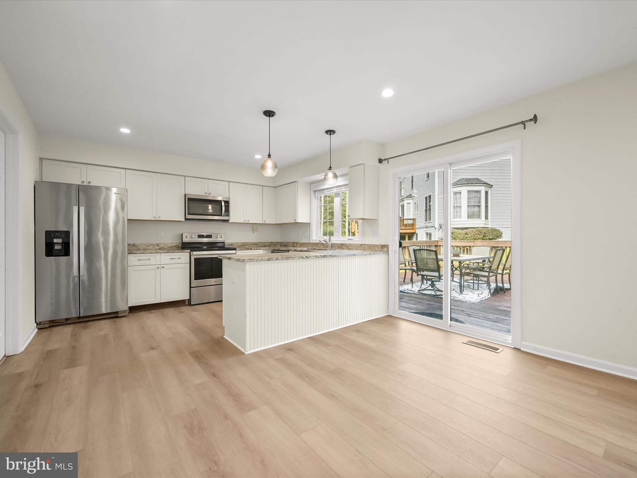 Real estate listing preview #3