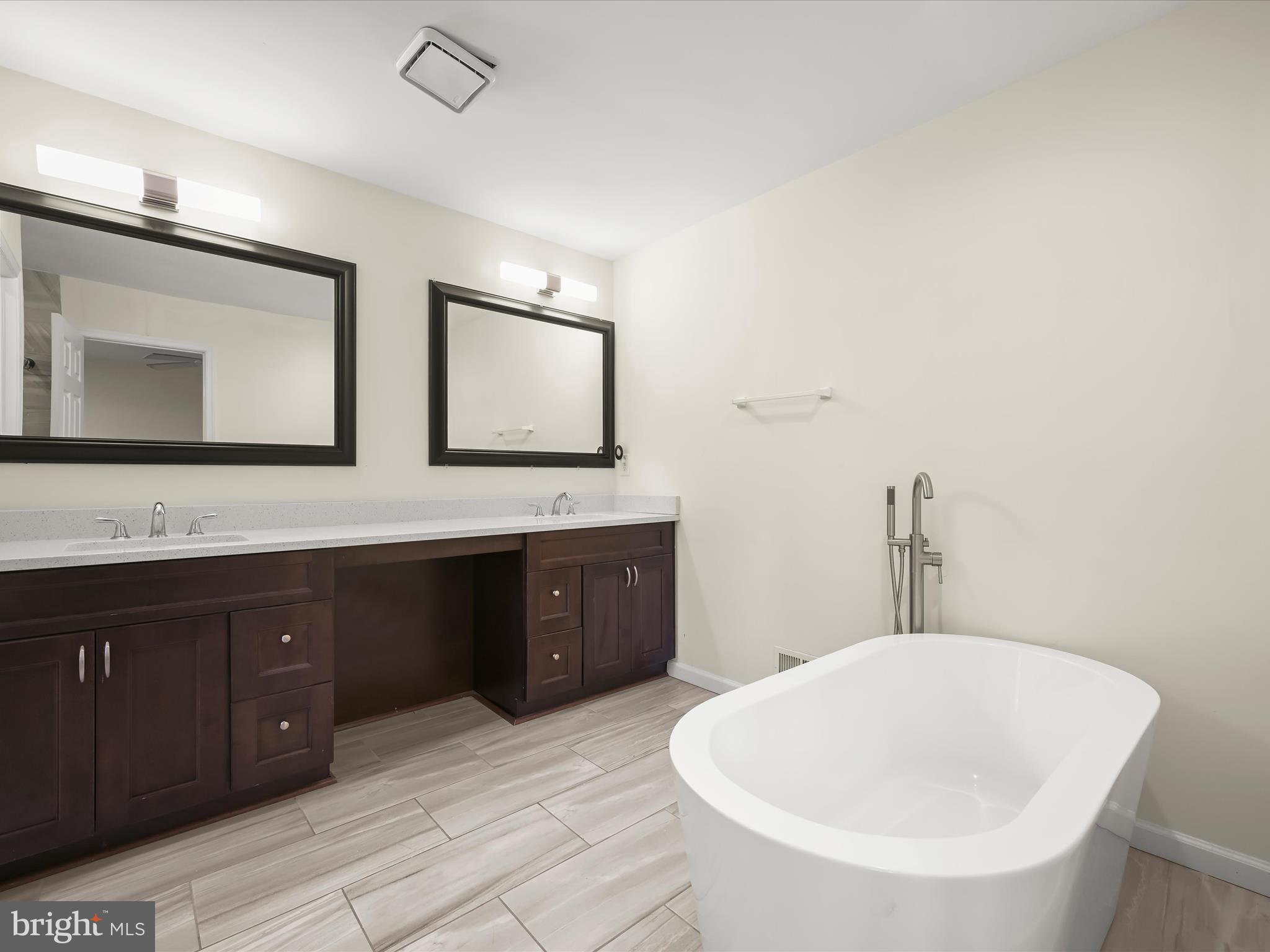 Real estate listing preview #28