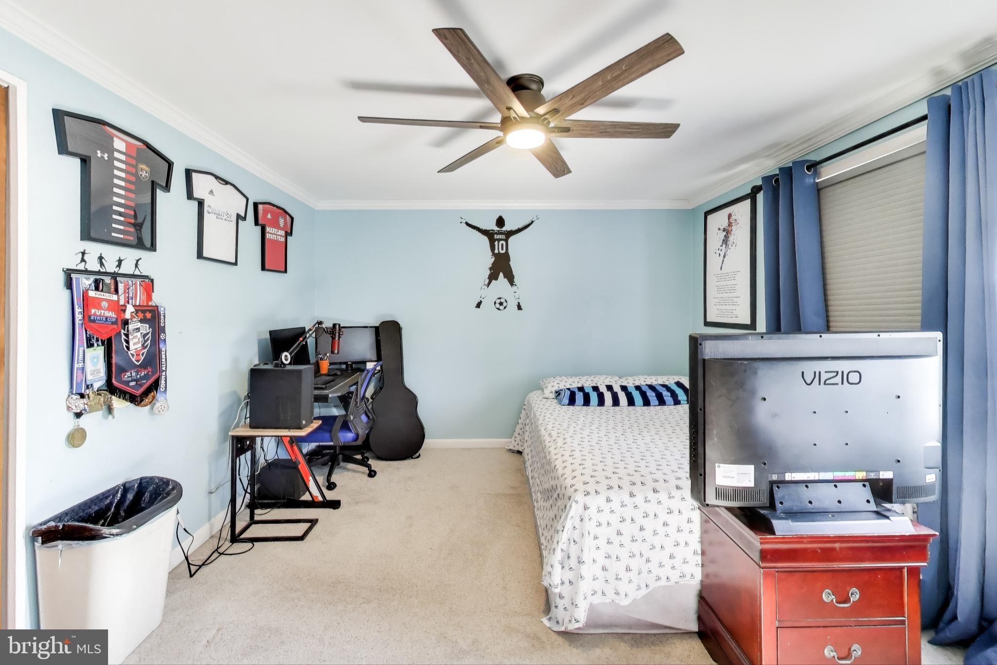 Real estate listing preview #12