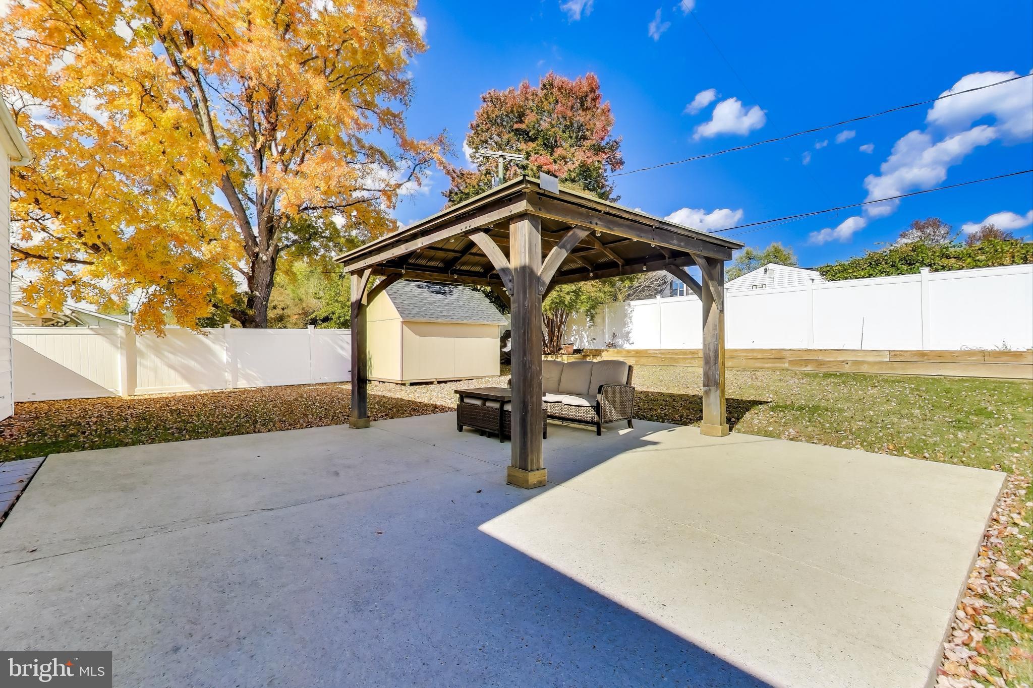 Real estate listing preview #15