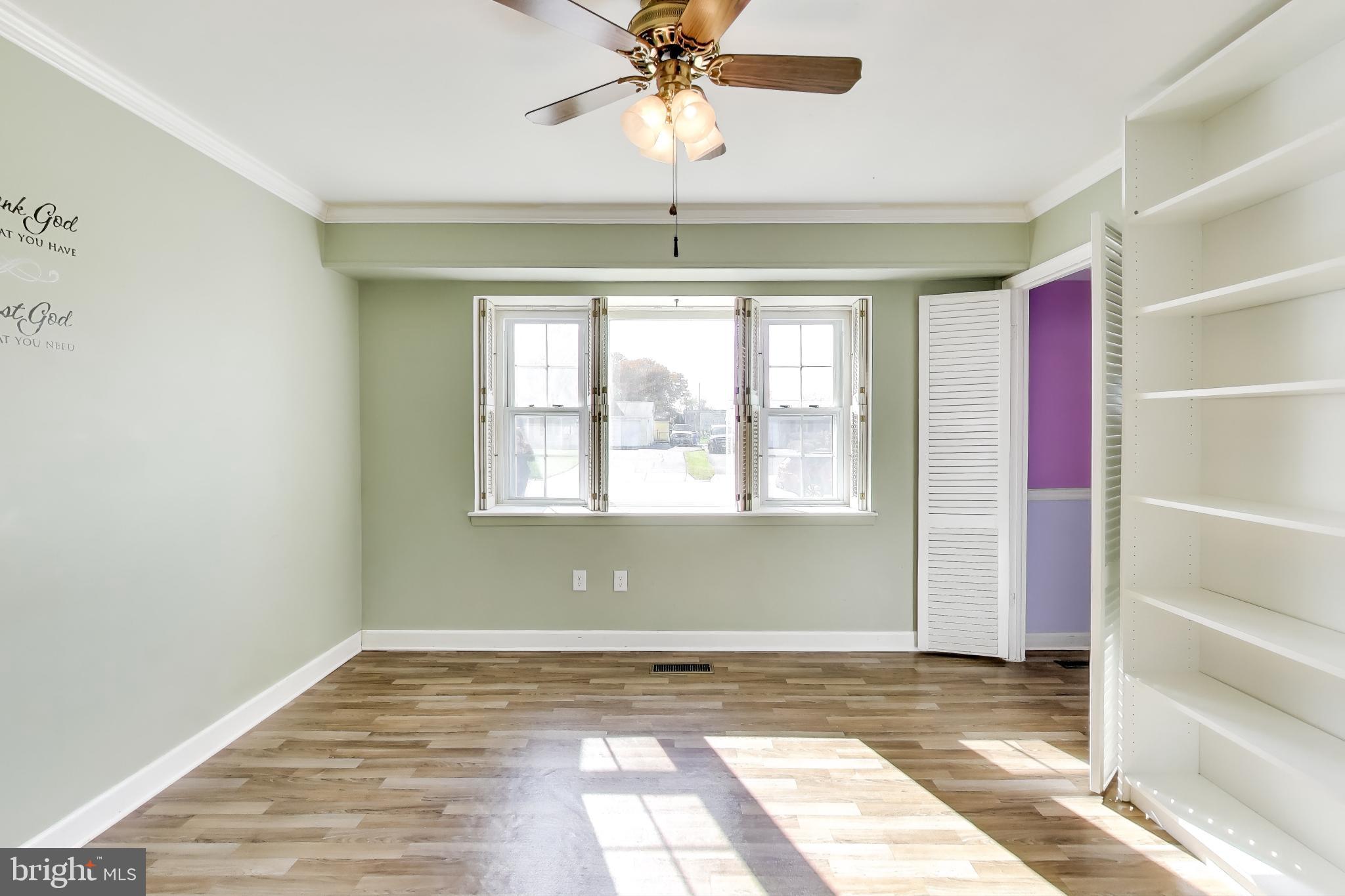 Real estate listing preview #18