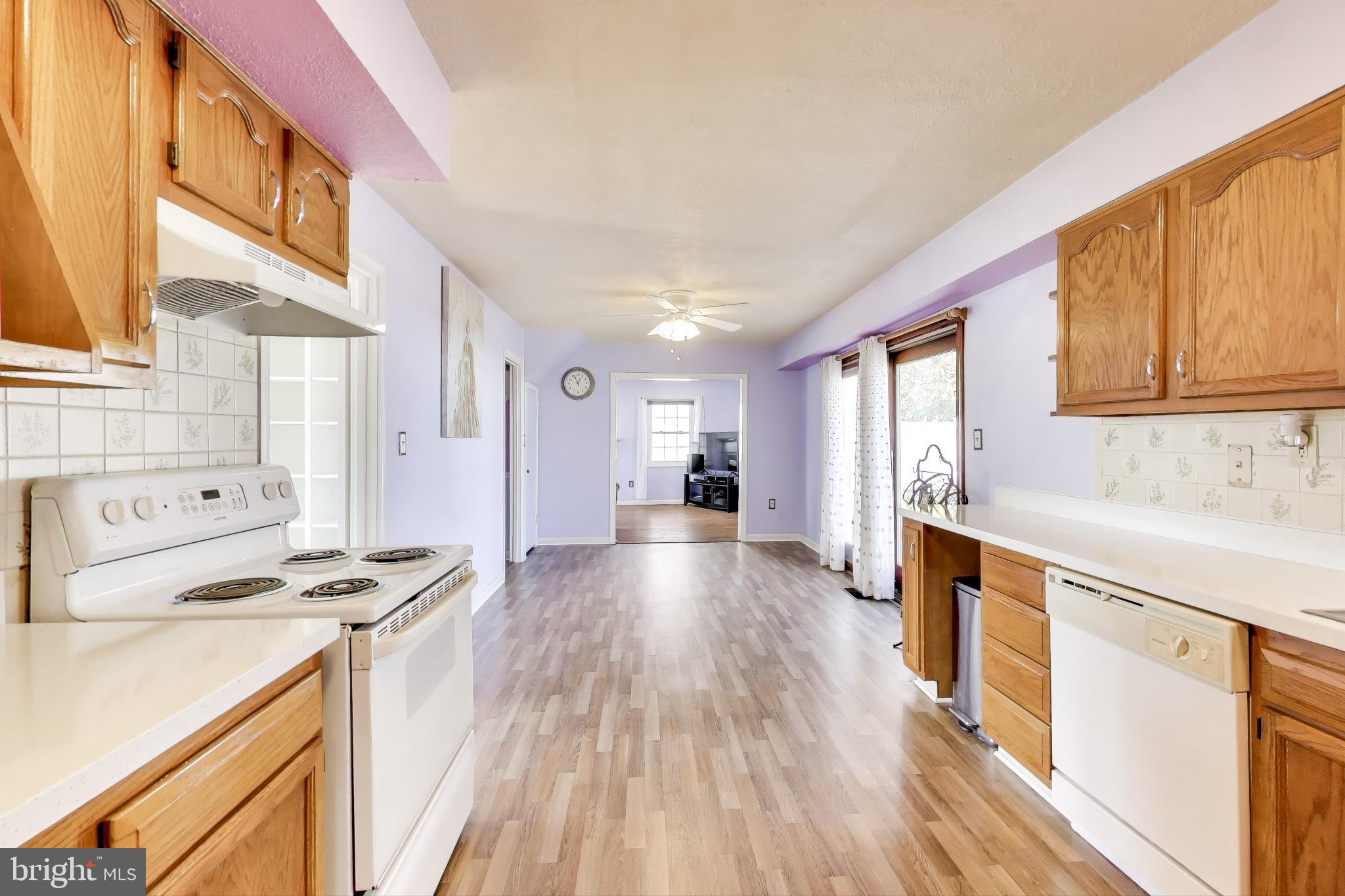 Real estate listing preview #6