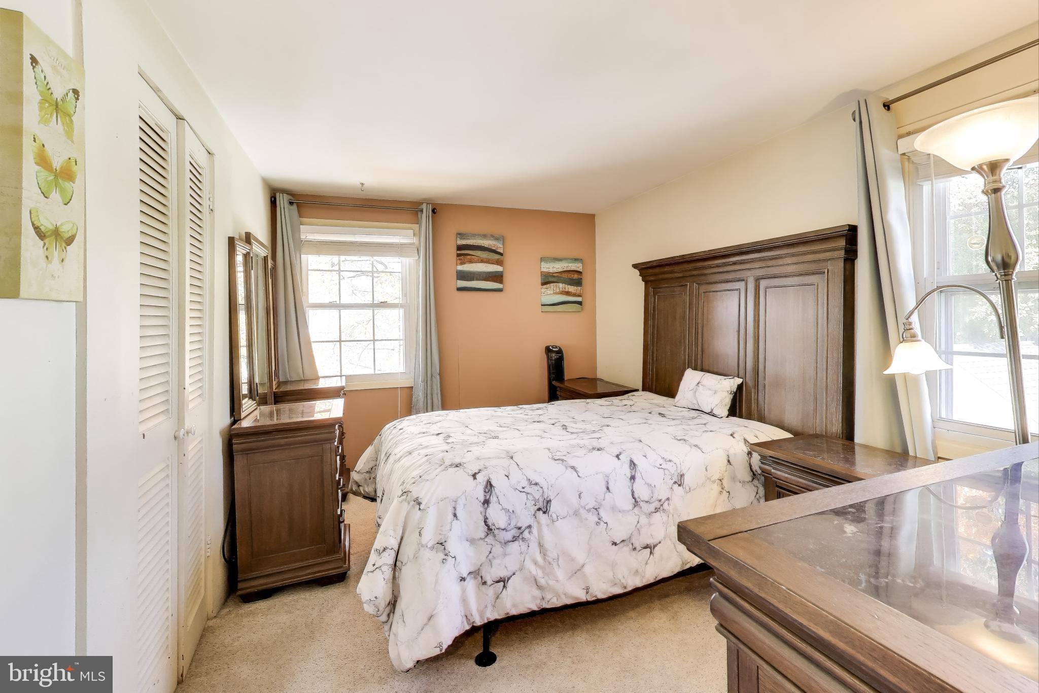 Real estate listing preview #10