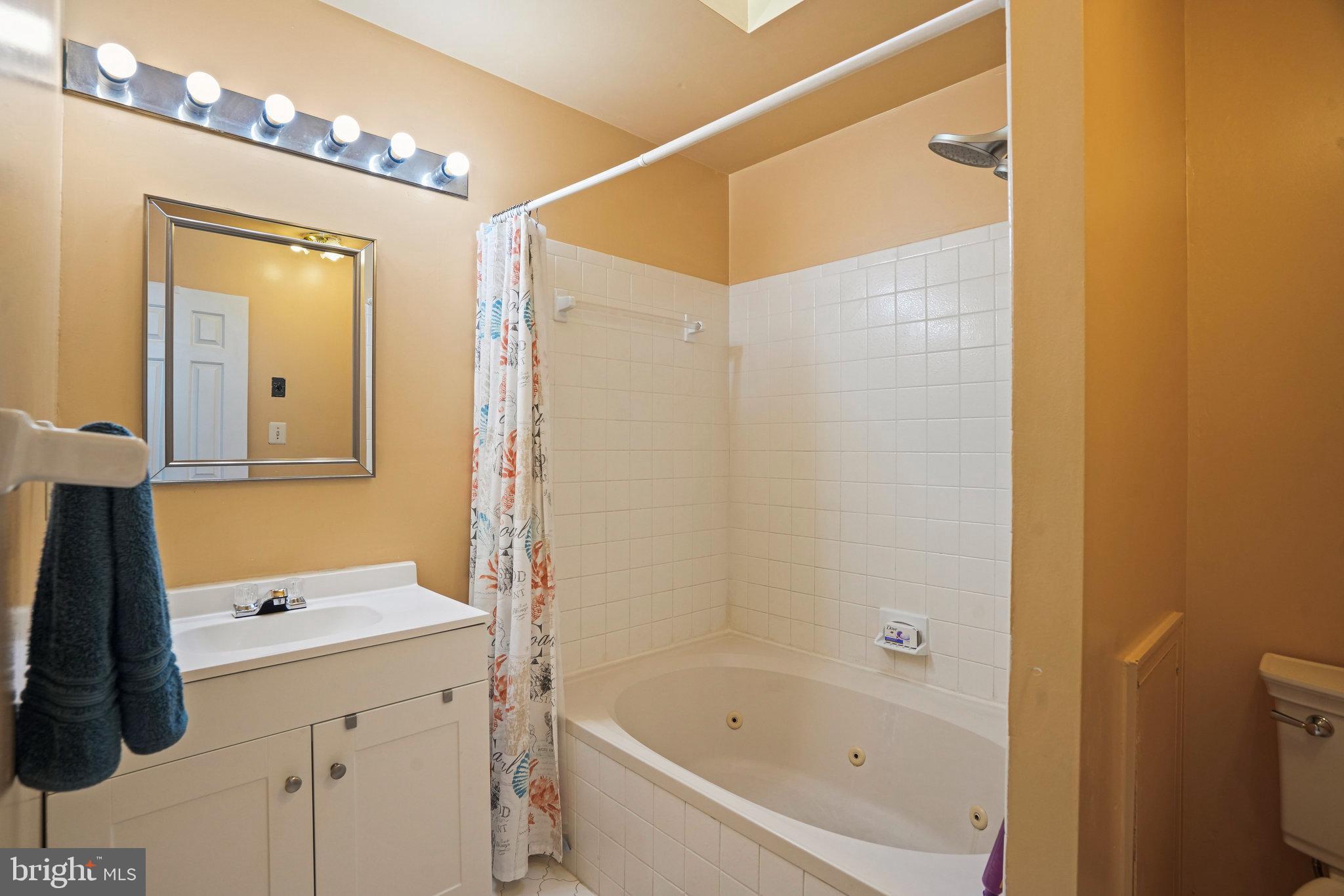 Real estate listing preview #15