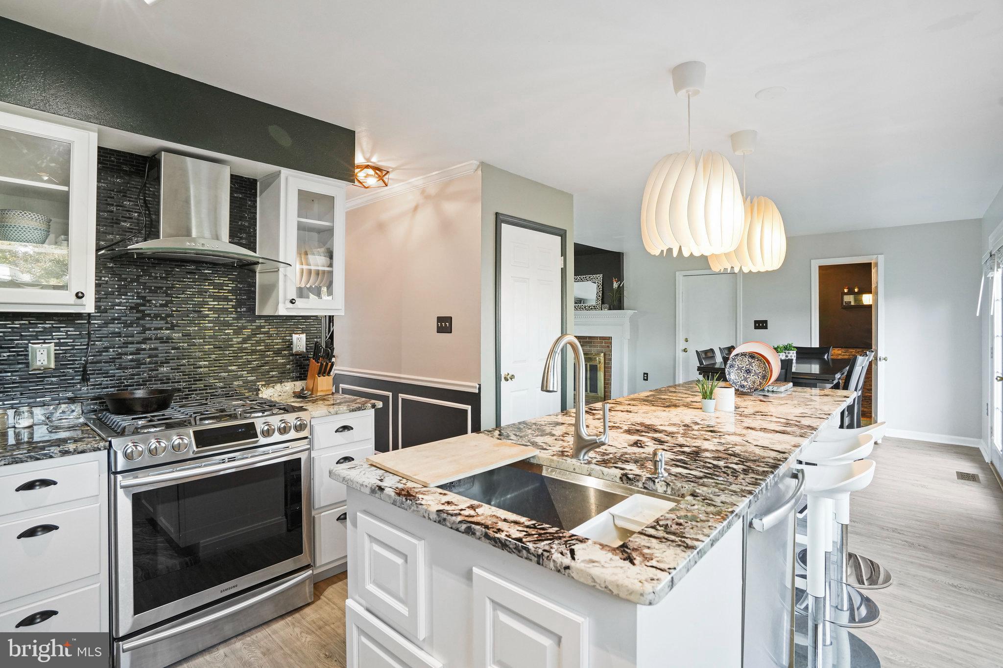 Real estate listing preview #9