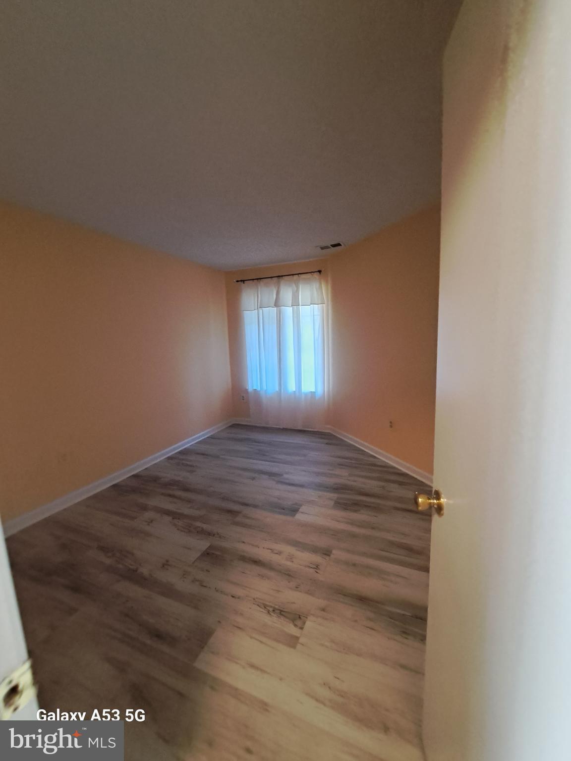 Real estate listing preview #18