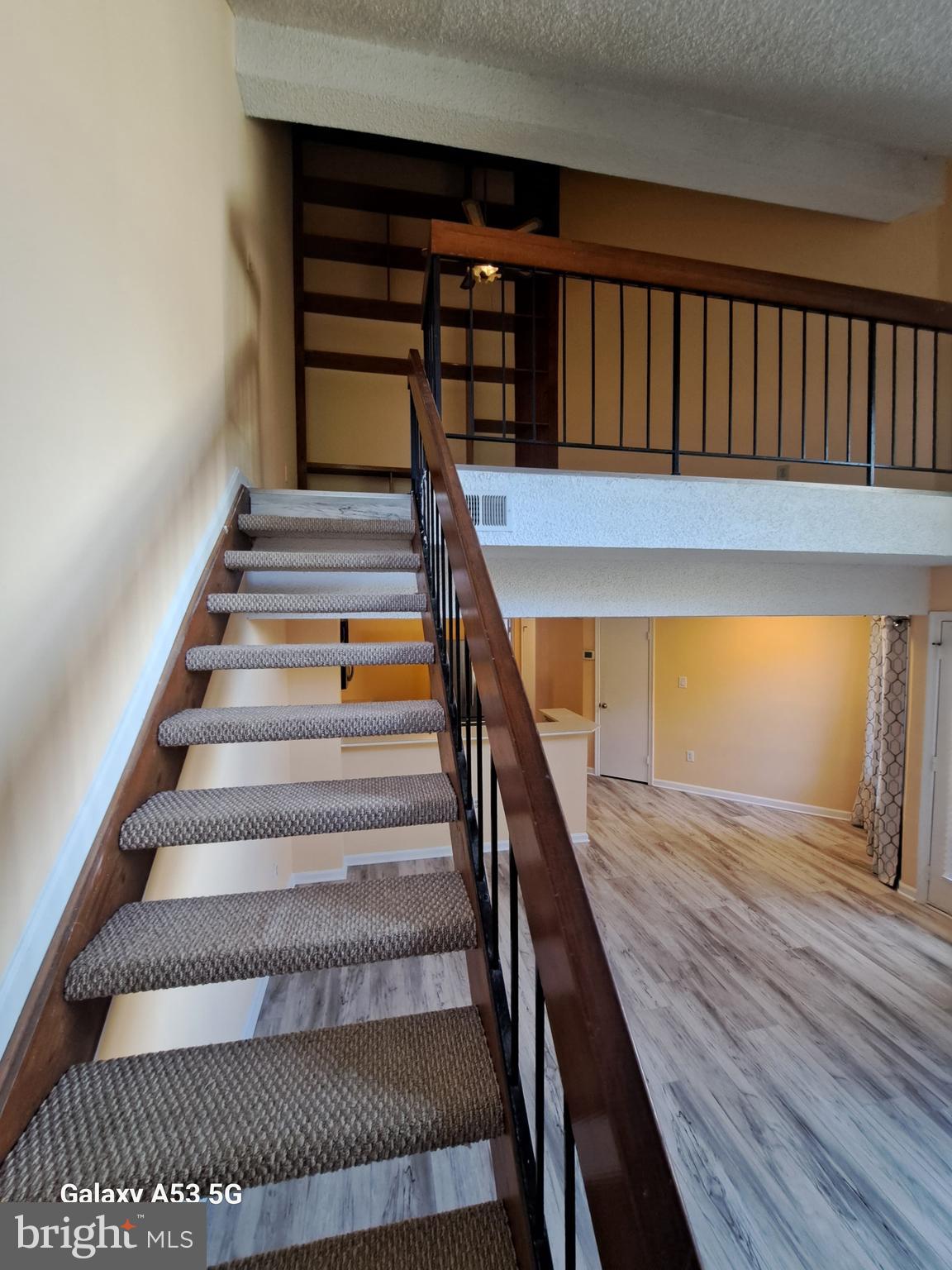 Real estate listing preview #12