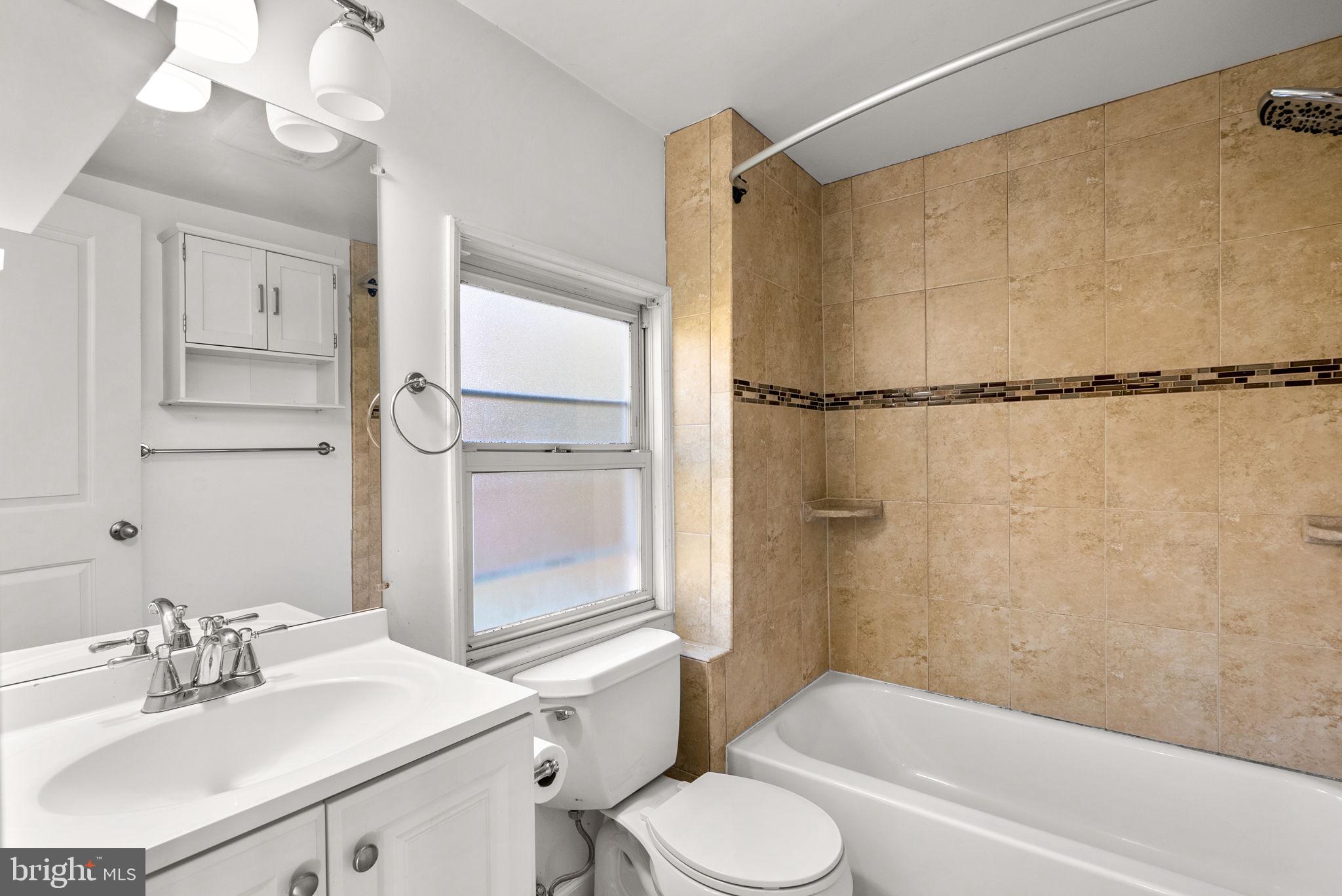 Real estate listing preview #13