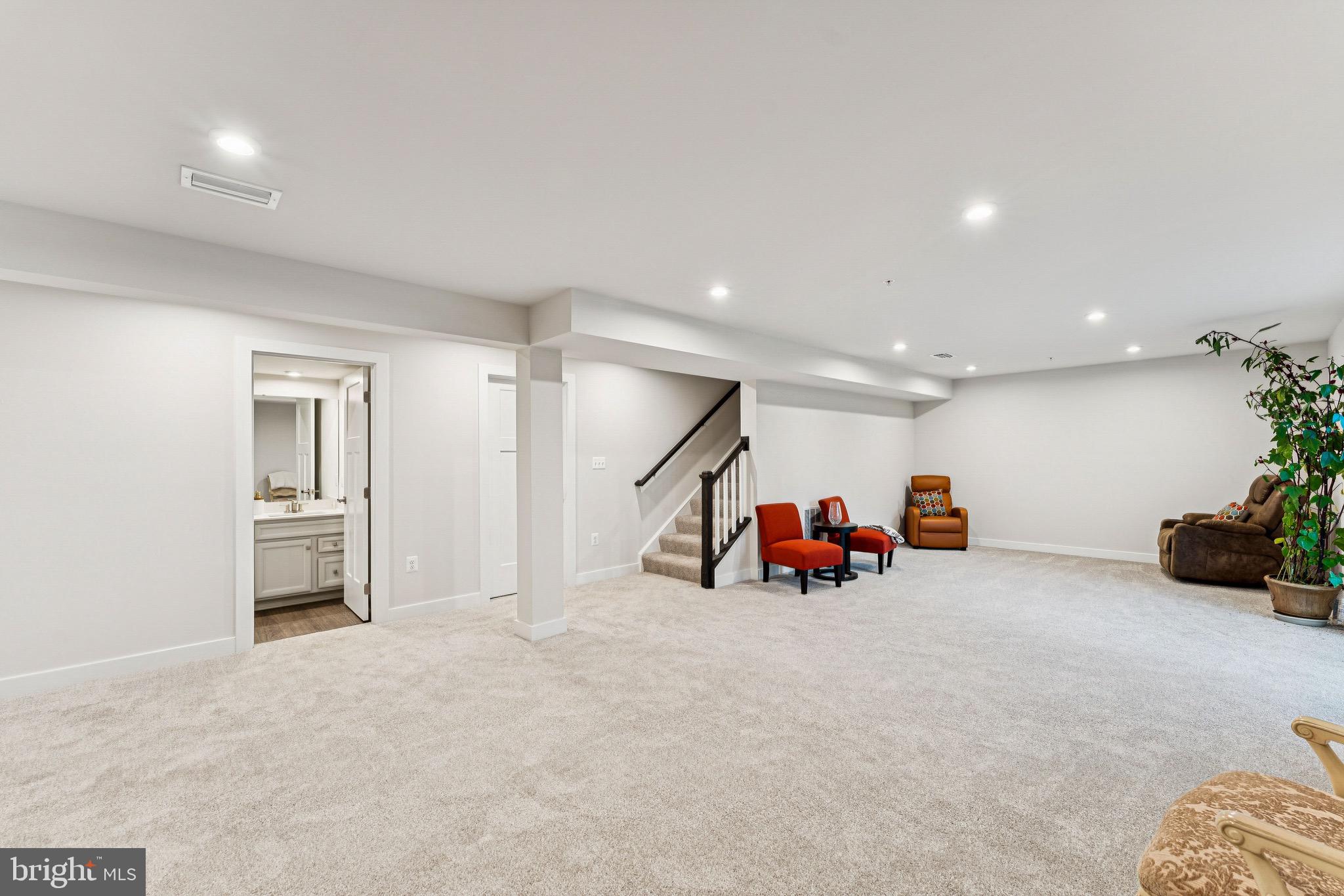 Real estate listing preview #18