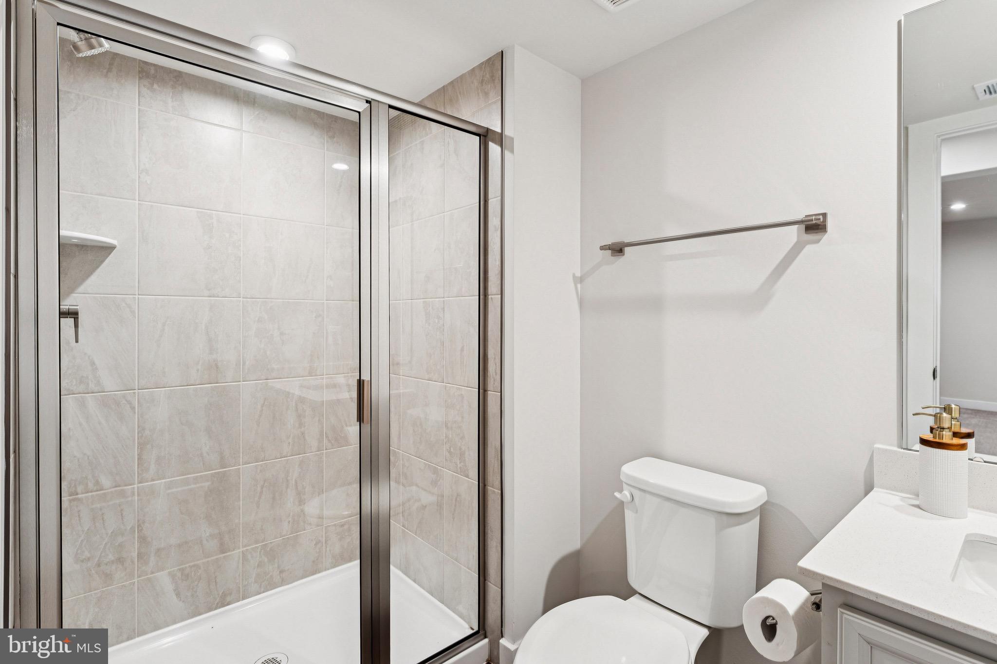 Real estate listing preview #17