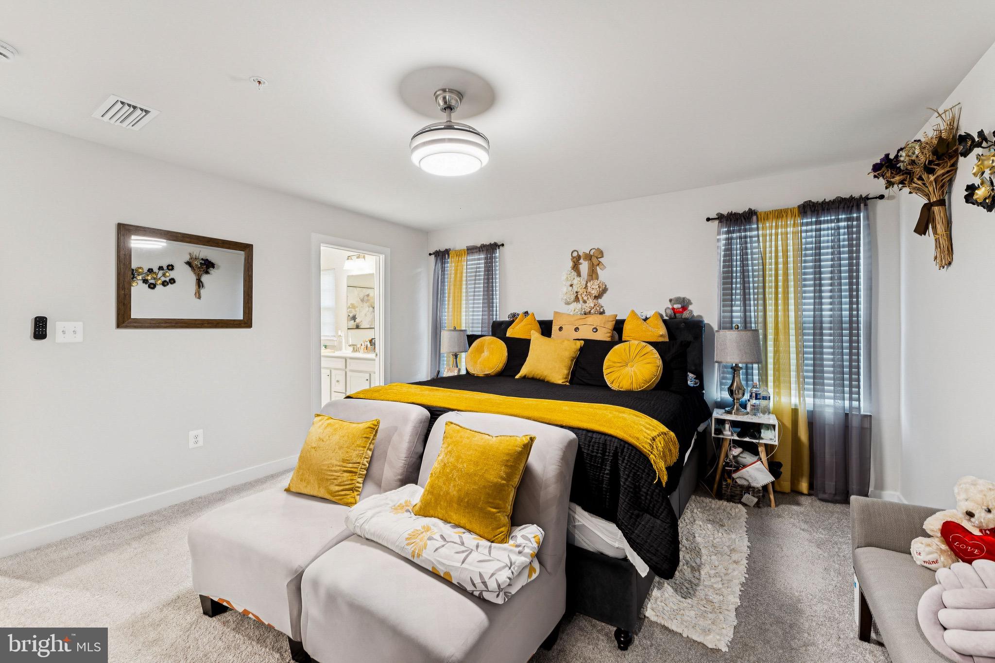 Real estate listing preview #11