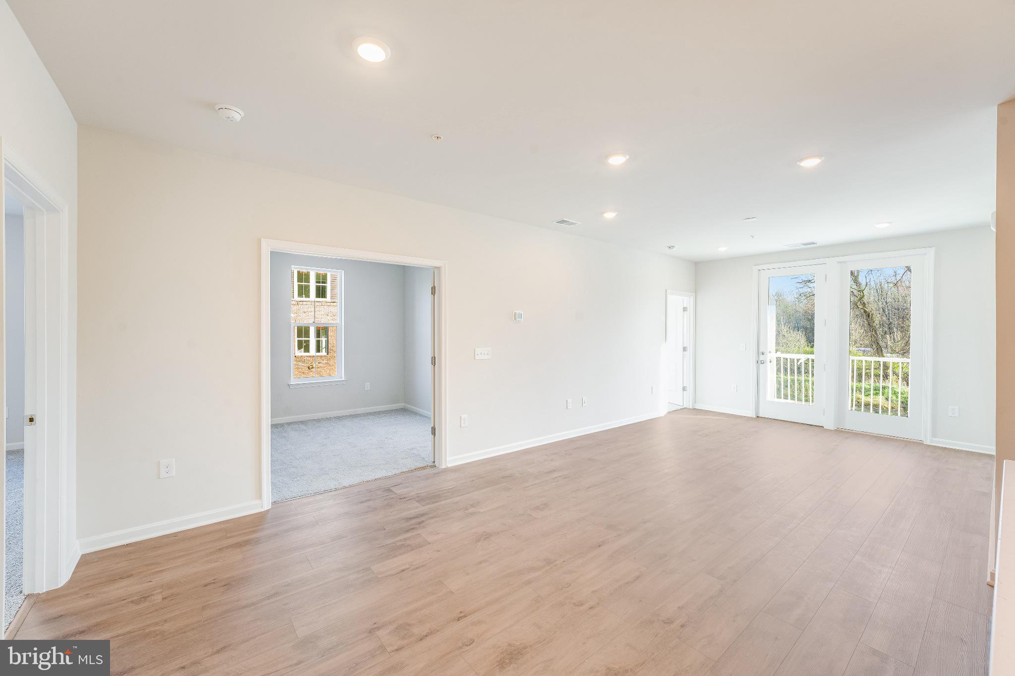 Real estate listing preview #11