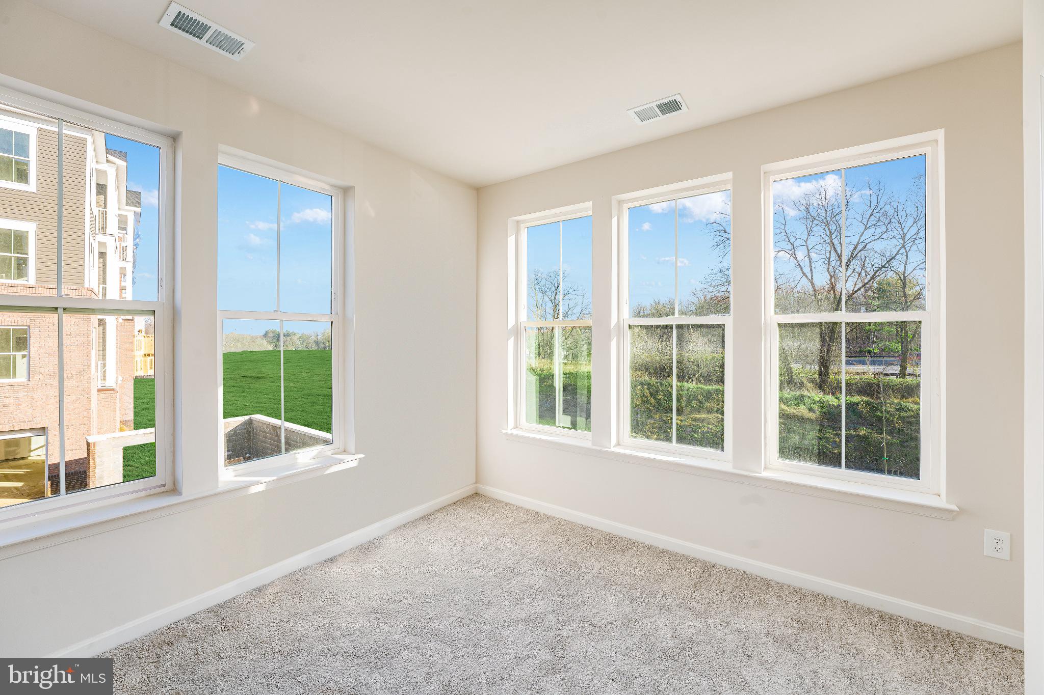 Real estate listing preview #15