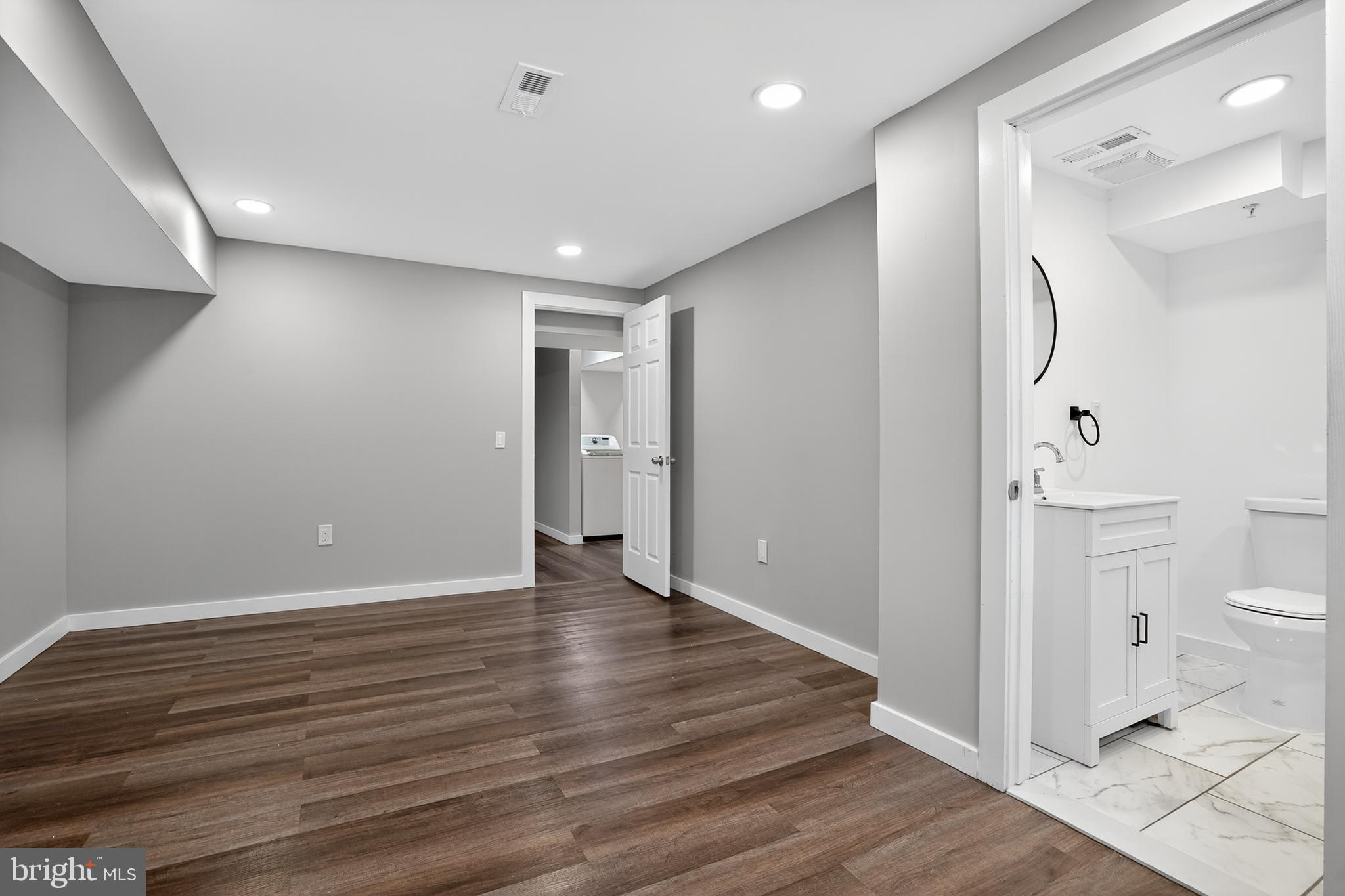 Real estate listing preview #9