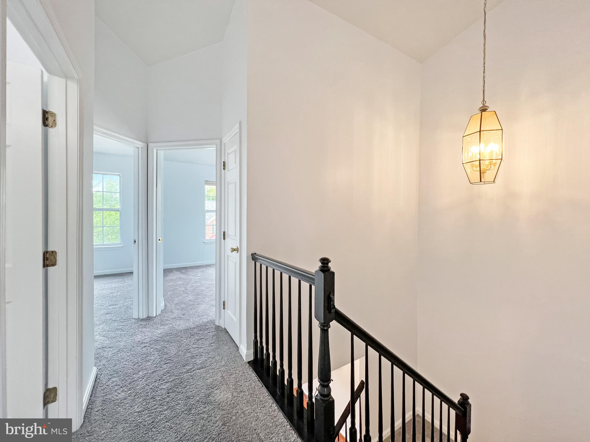 Real estate listing preview #8