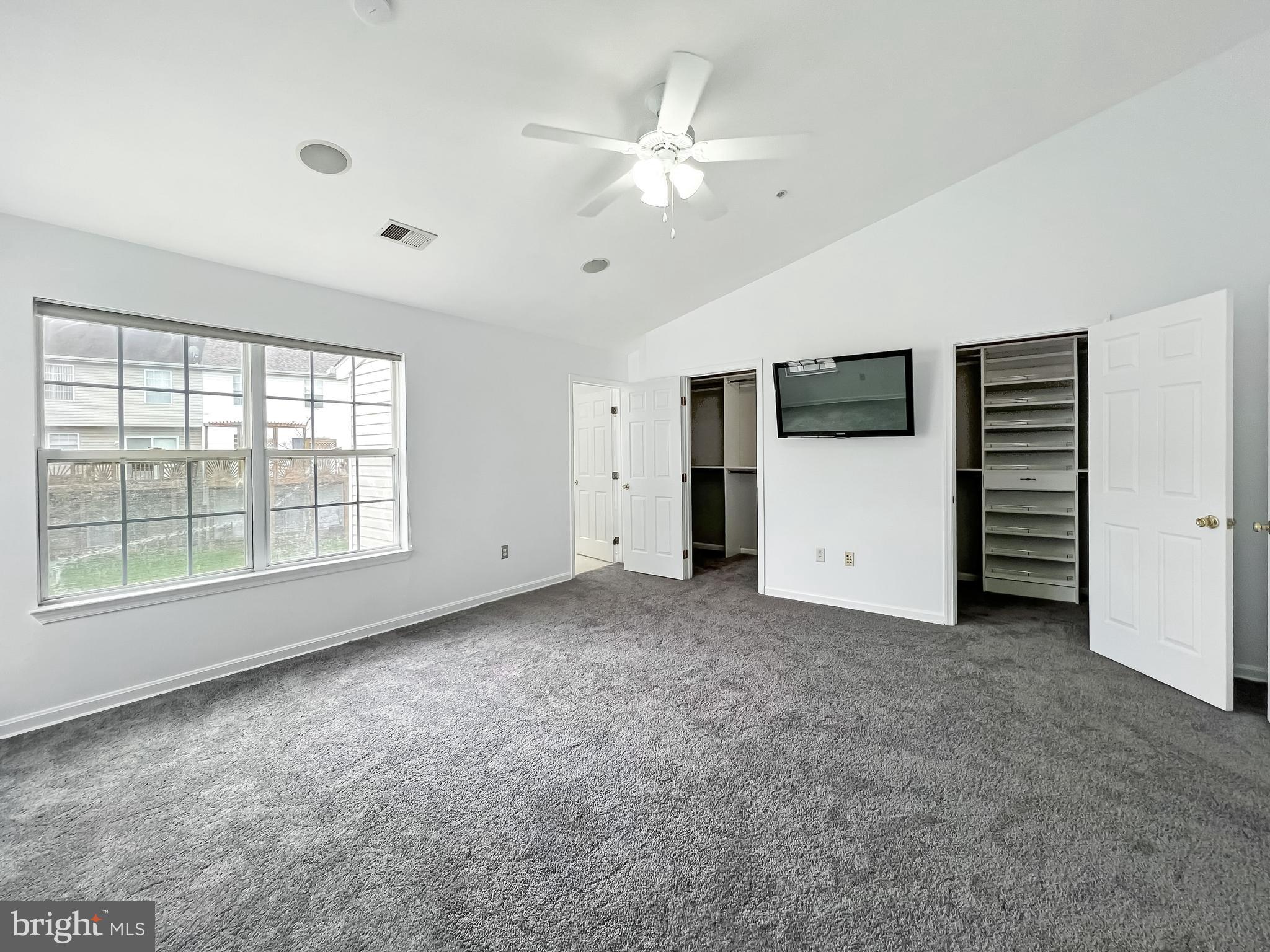 Real estate listing preview #9