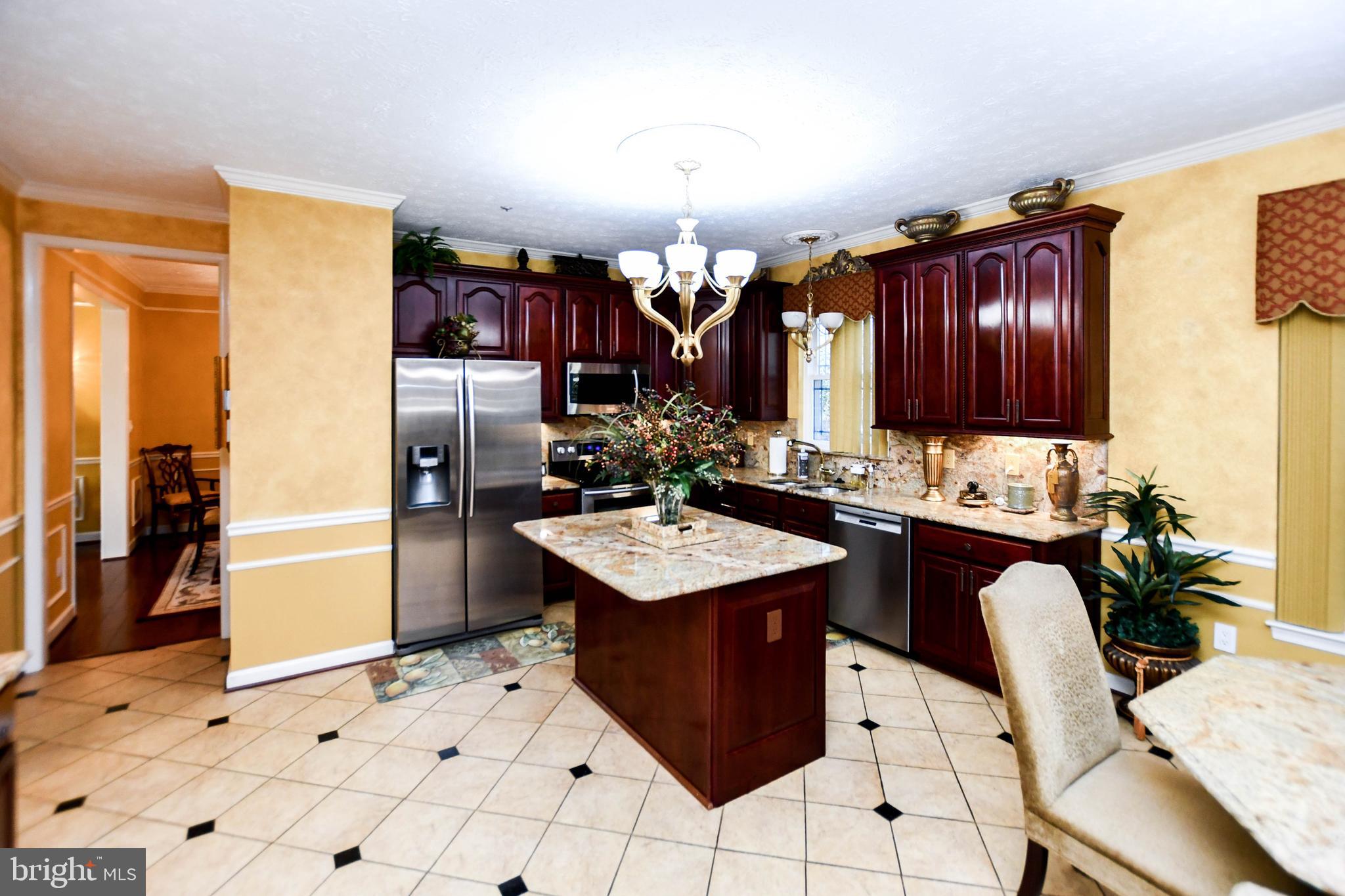 Real estate listing preview #18