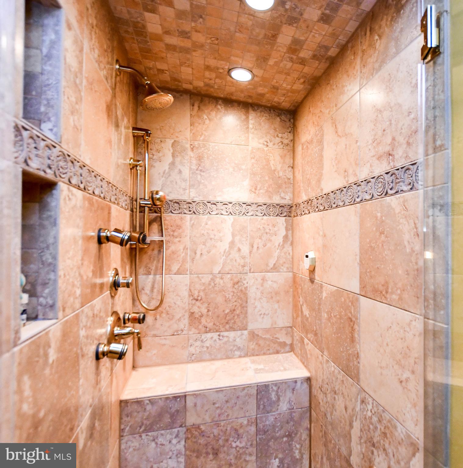 Real estate listing preview #34