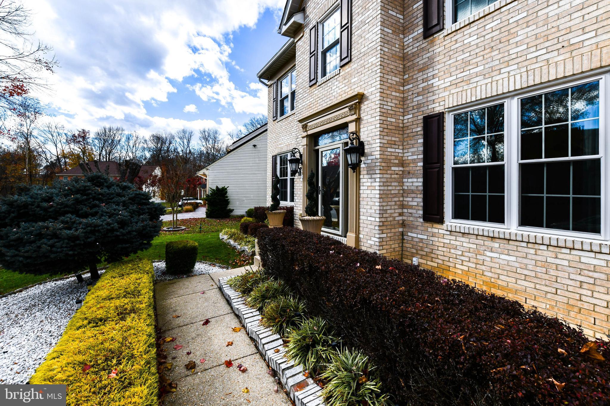 Real estate listing preview #9