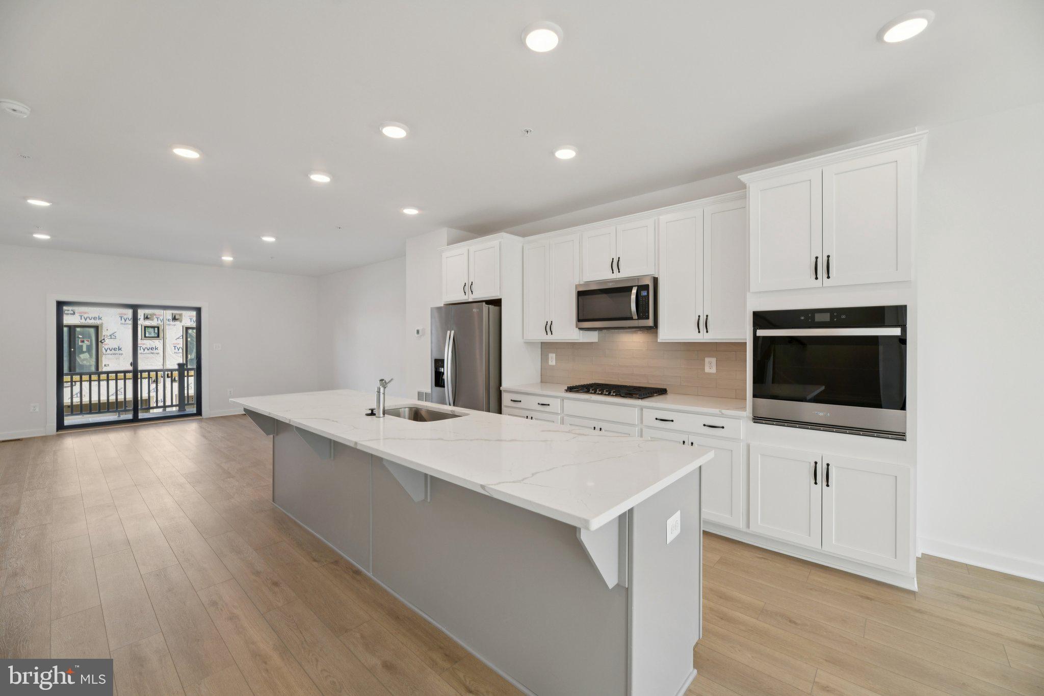 Real estate listing preview #5