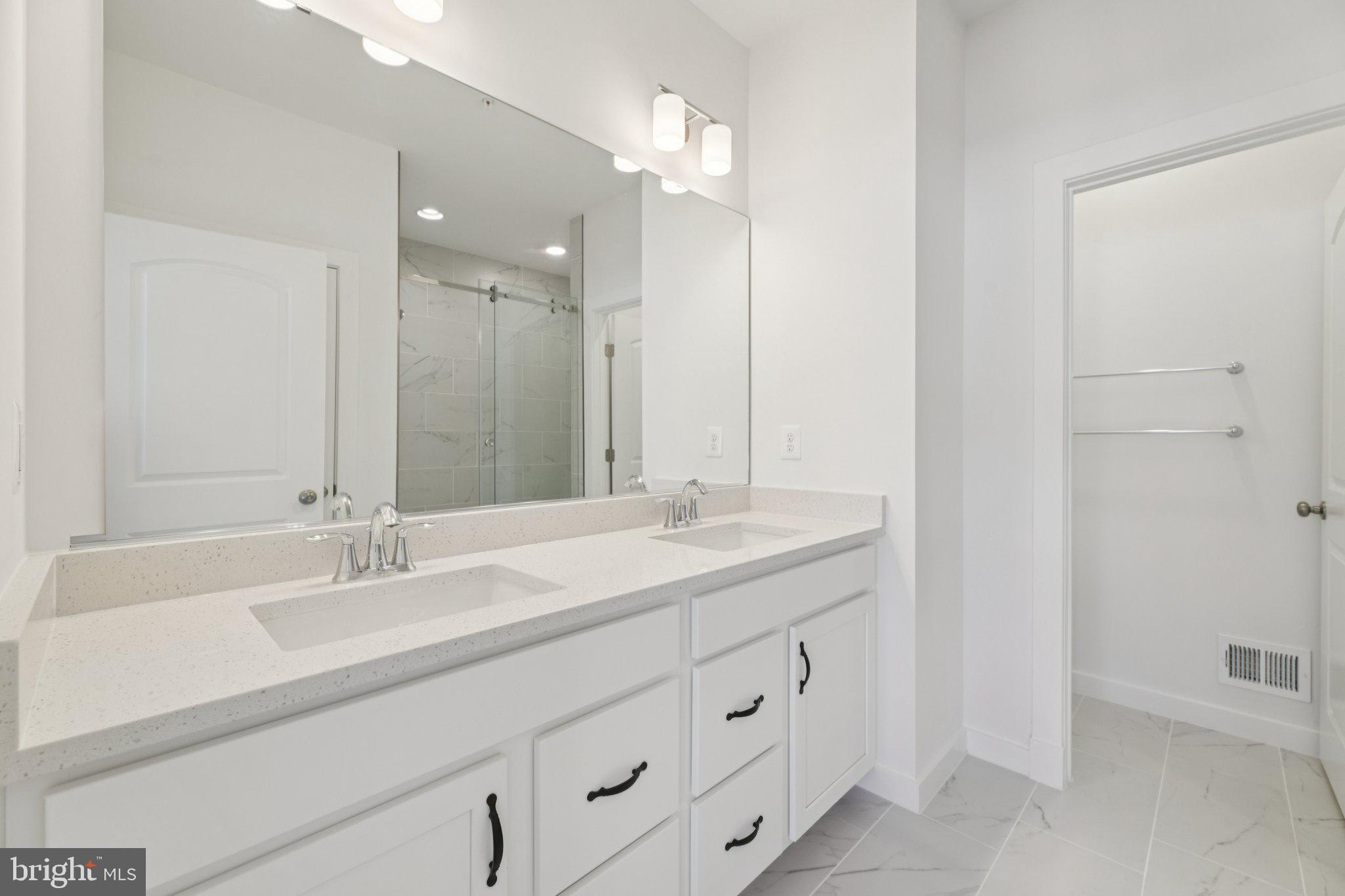 Real estate listing preview #22