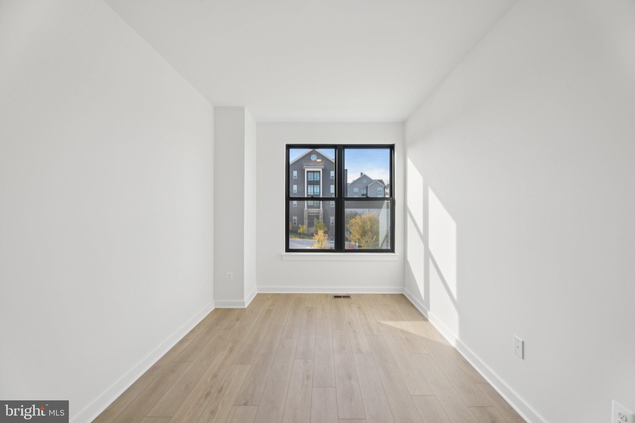 Real estate listing preview #33