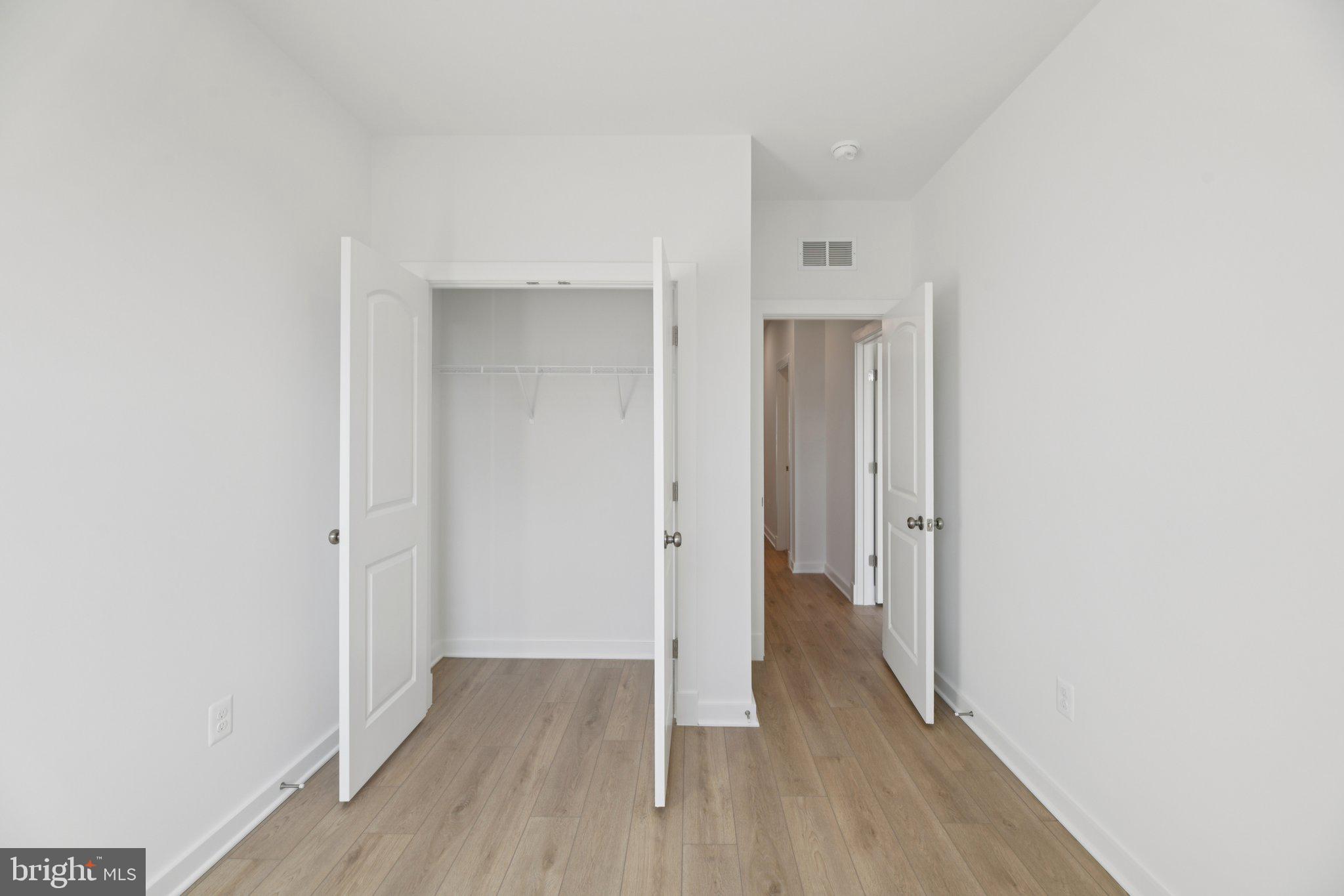 Real estate listing preview #35